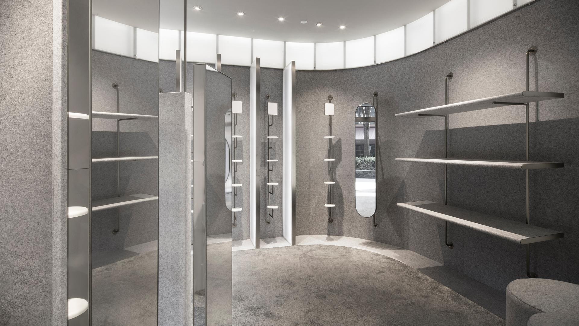 A Room for the Narcissist - image 7