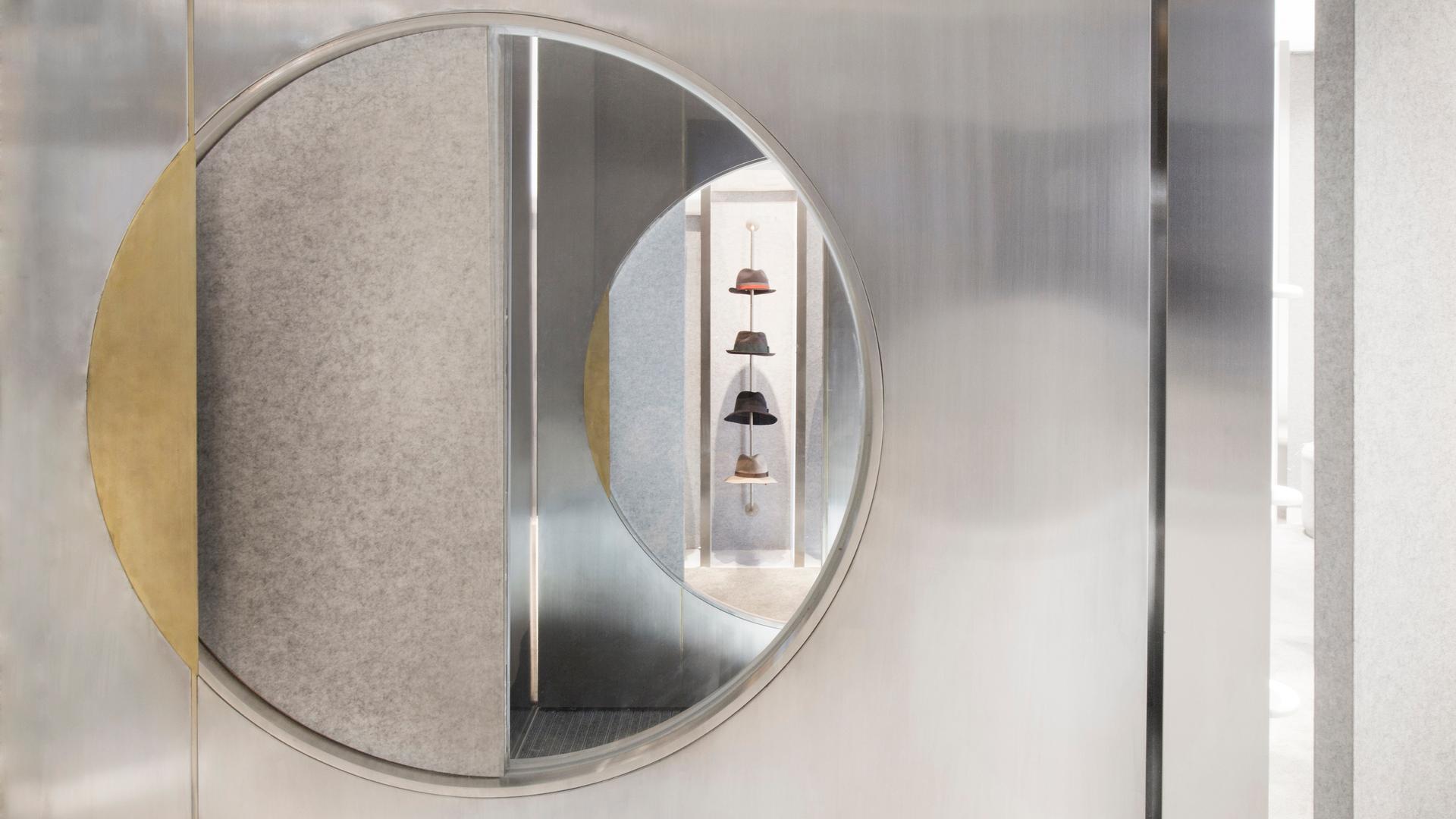 A Room for the Narcissist - image 6