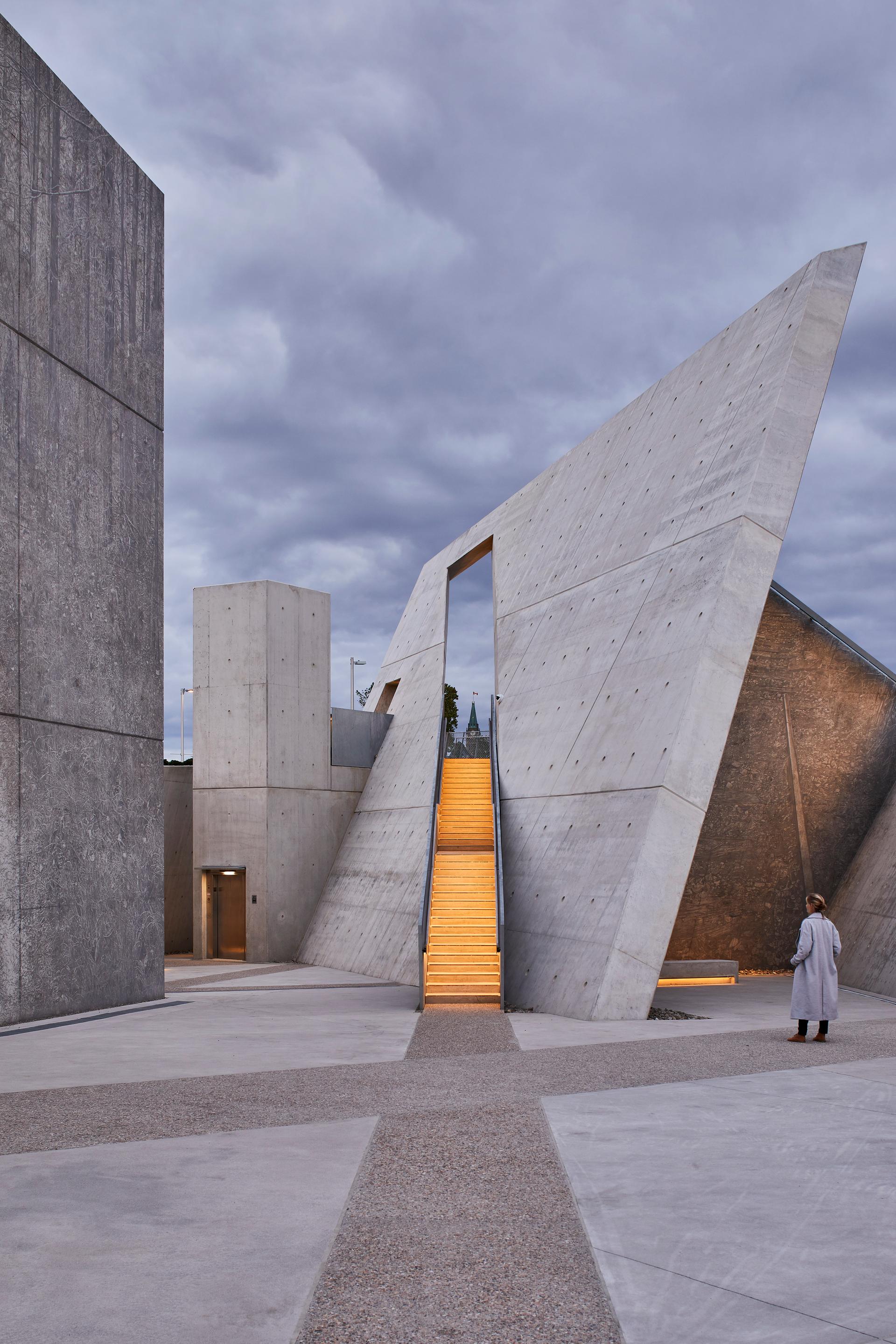 National Holocaust Monument - image 8