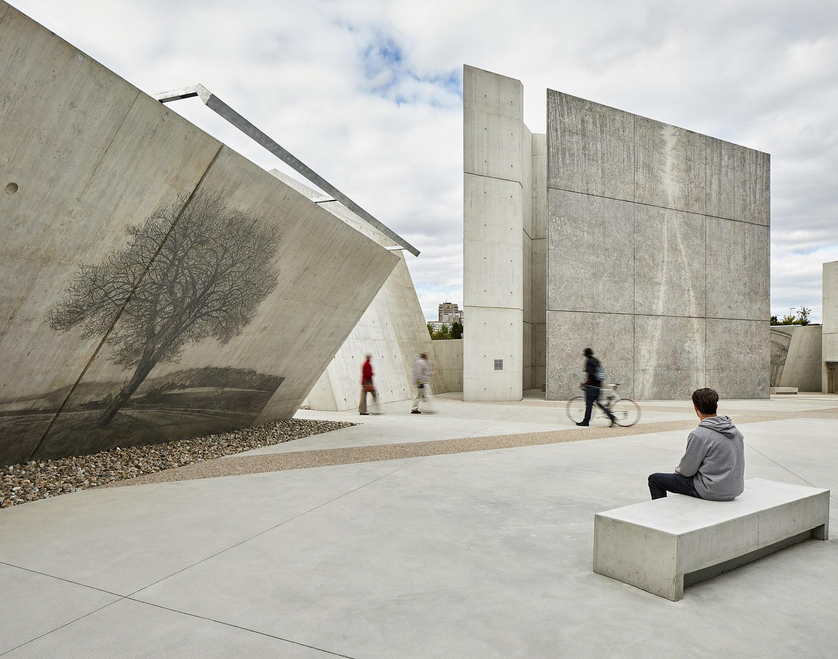 National Holocaust Monument - image 6