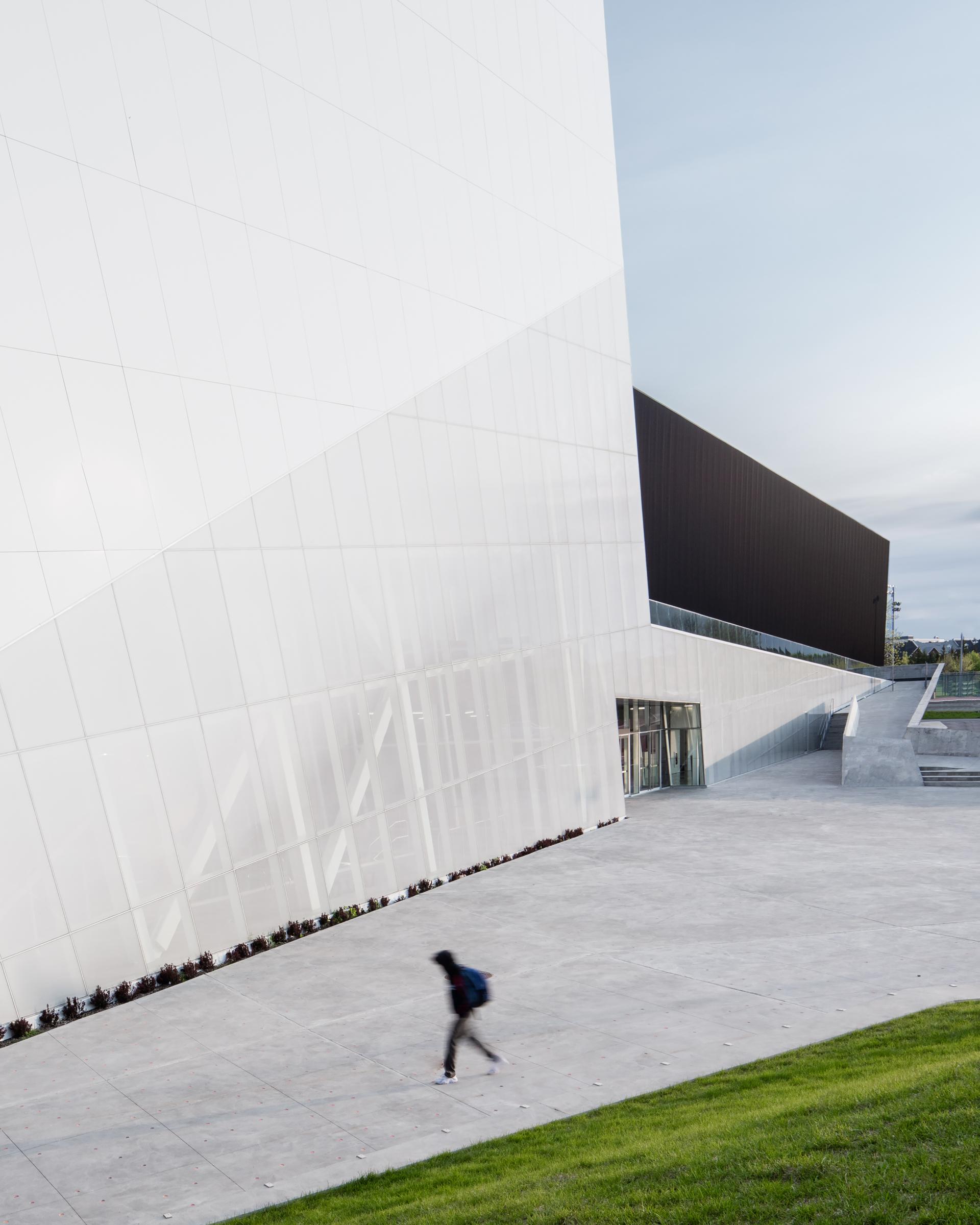 Complexe Sportif Saint-Laurent - image 9