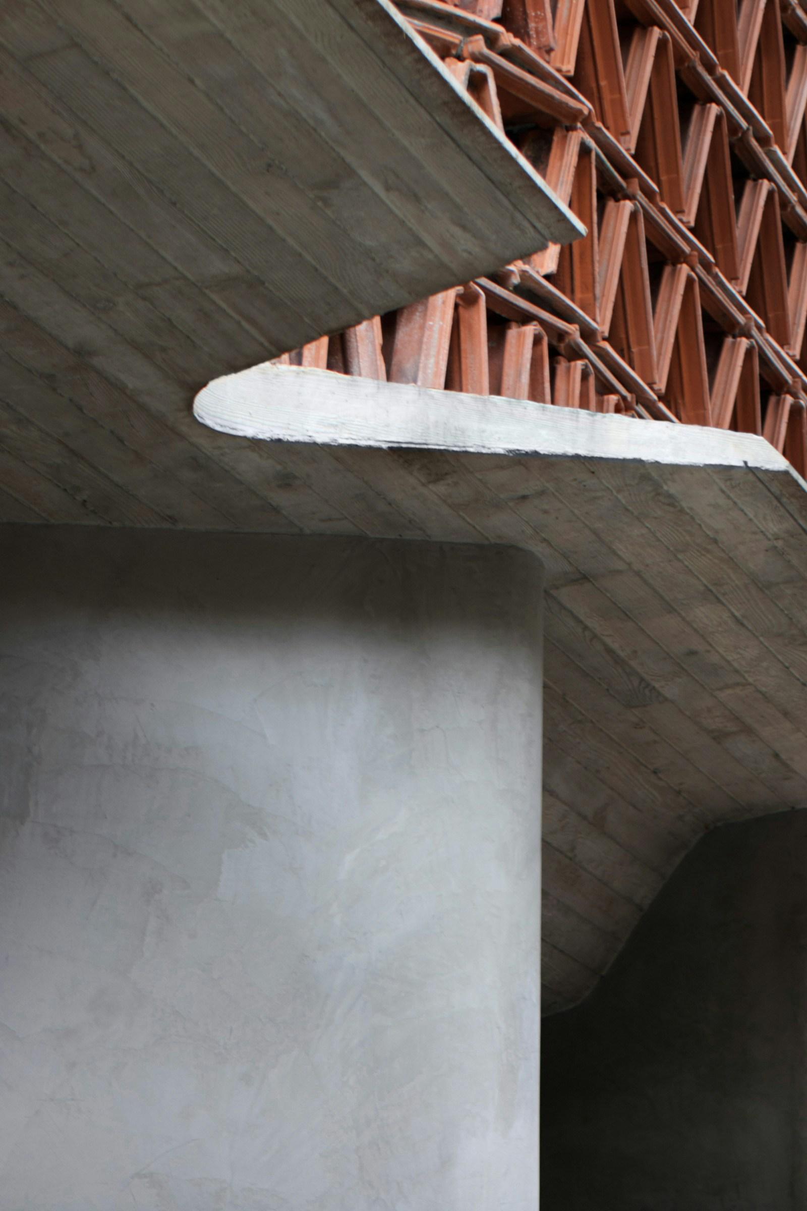The Beehive - image 9