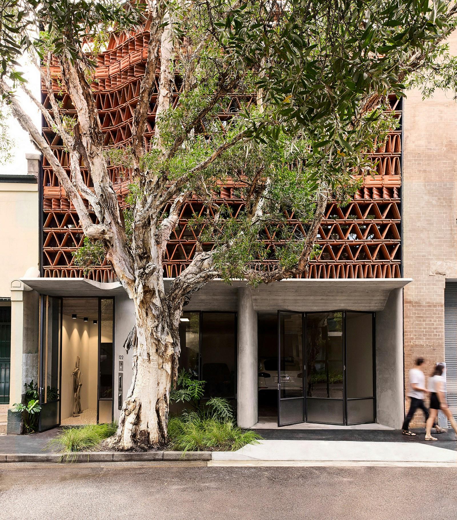 The Beehive - image 11