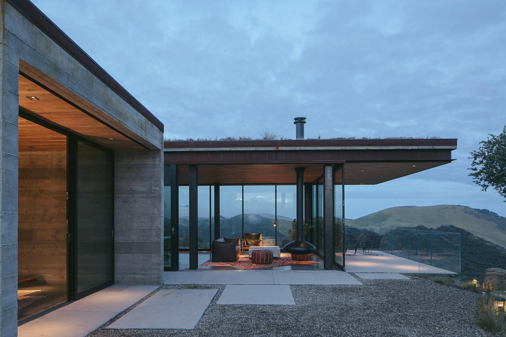 Off-Grid Guest House - image 13