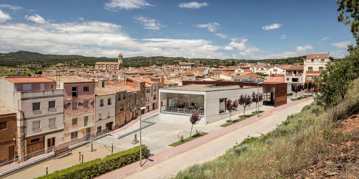 CENTRE DE DIA I CASAL DE GENT GRAN DE BLANCAFORT - image 2