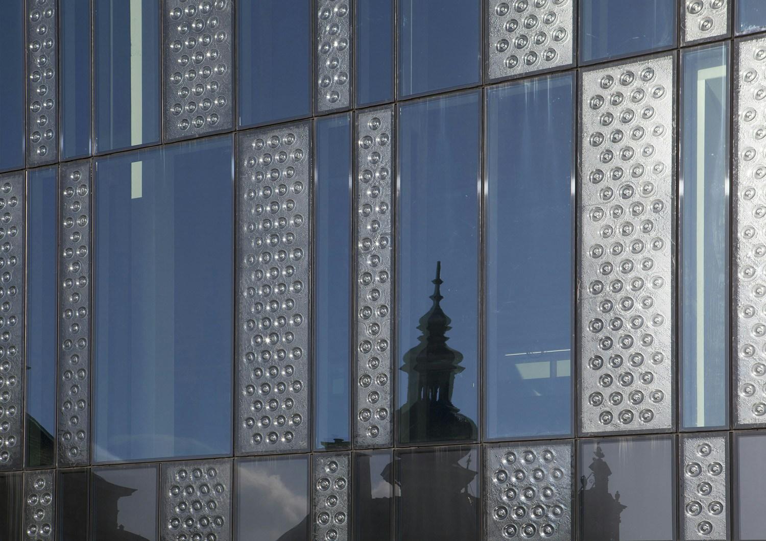Delft City Hall and Train Station - image 4