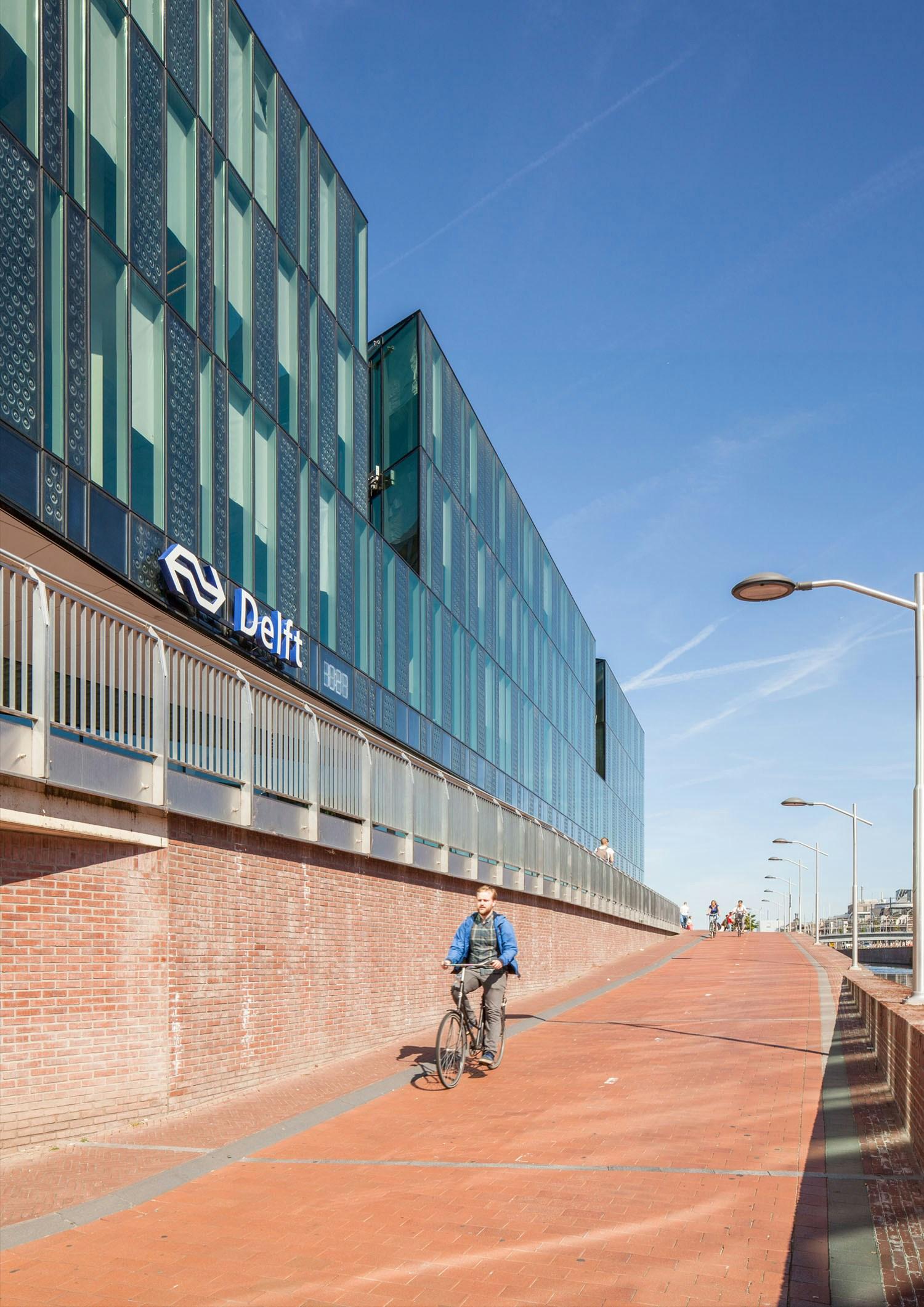 Delft City Hall and Train Station - image 5