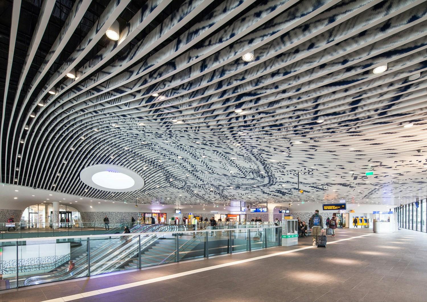 Delft City Hall and Train Station - image 17