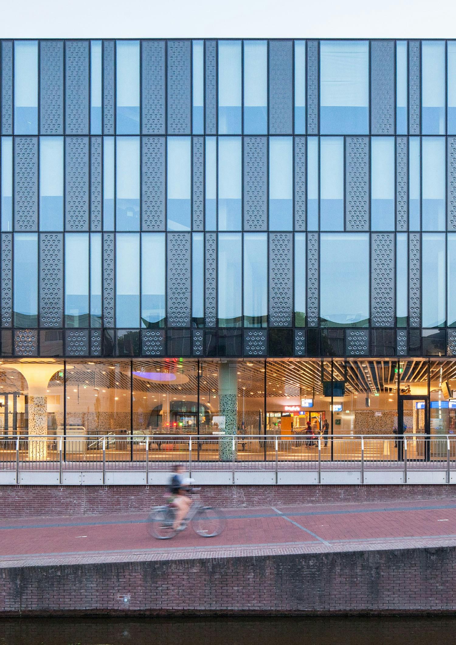 Delft City Hall and Train Station - image 20