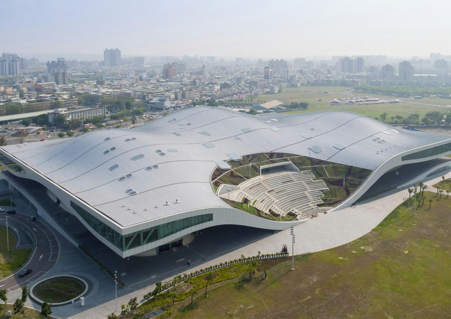 National Kaohsiung Centre for the Arts (Wei-Wu-Ying)