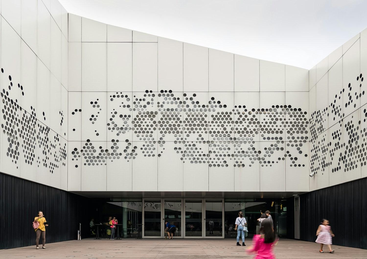 National Kaohsiung Centre for the Arts (Wei-Wu-Ying) - image 8