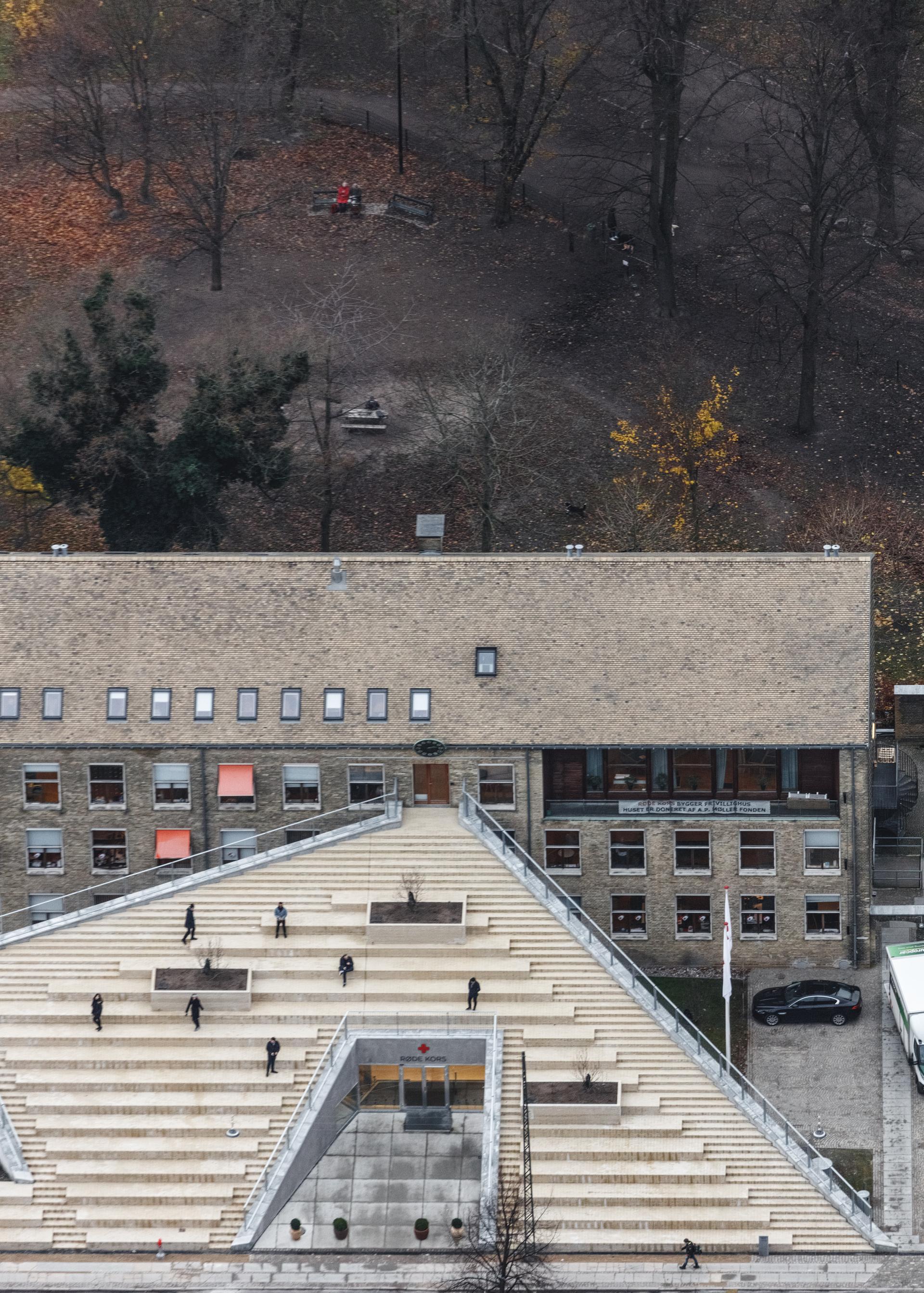Red Cross Volunteer House - image 3