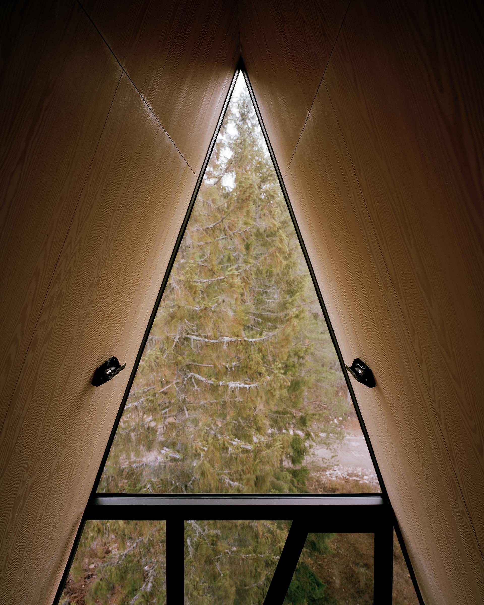 PAN-tretopphytter (PAN treetop-cabins) - image 5