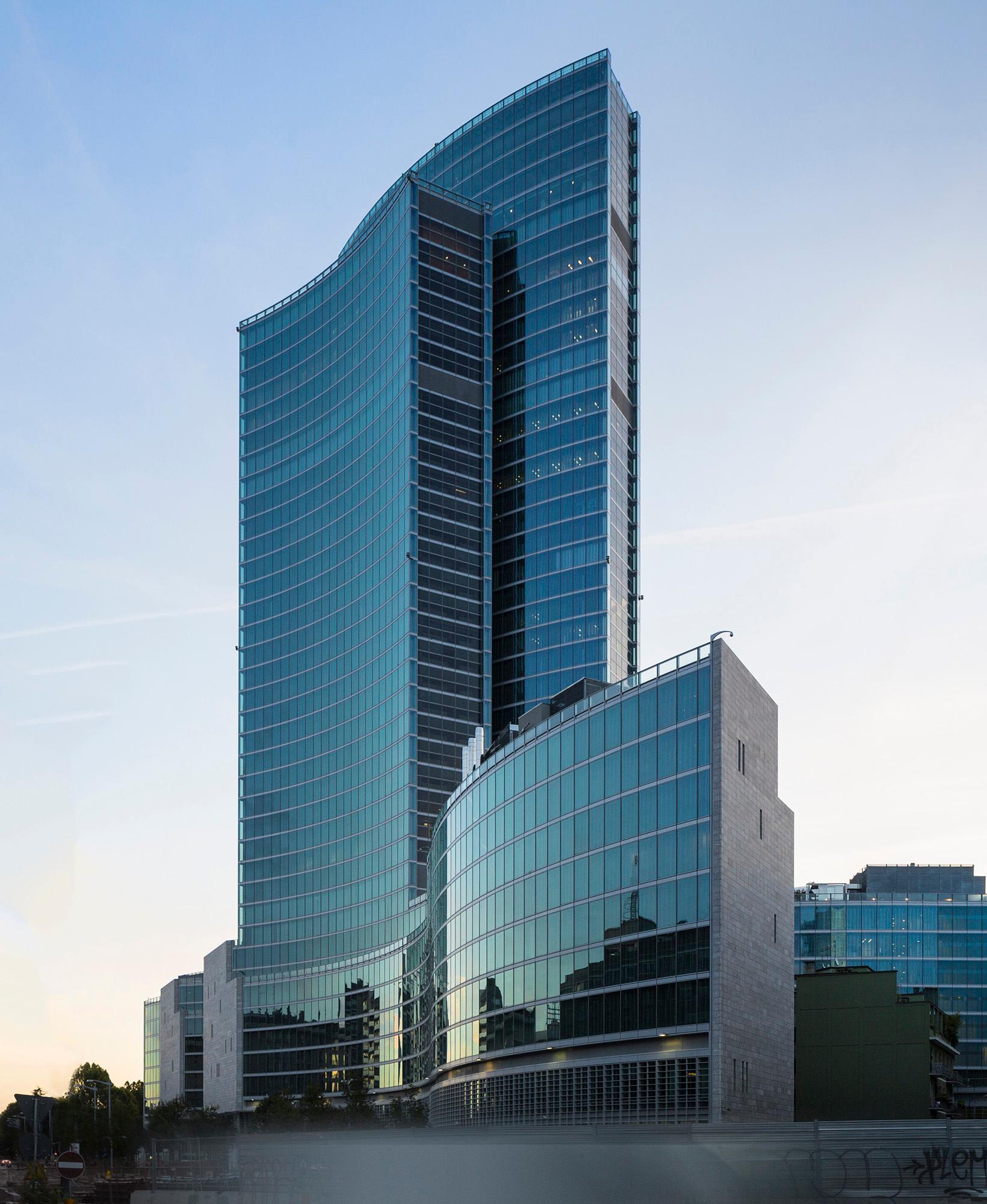 Palazzo Lombardia - image 2