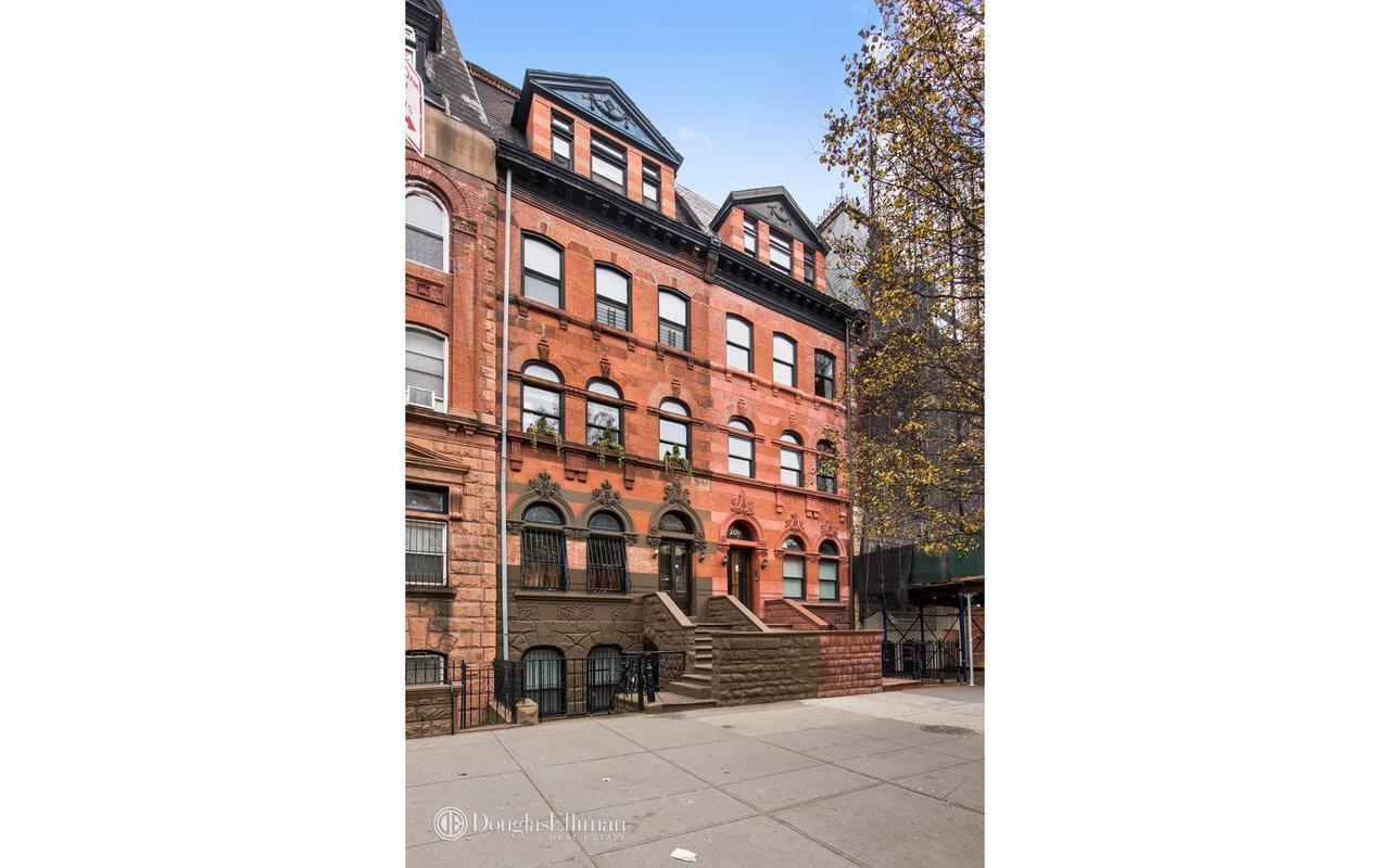 Home(s) in Harlem - image 2