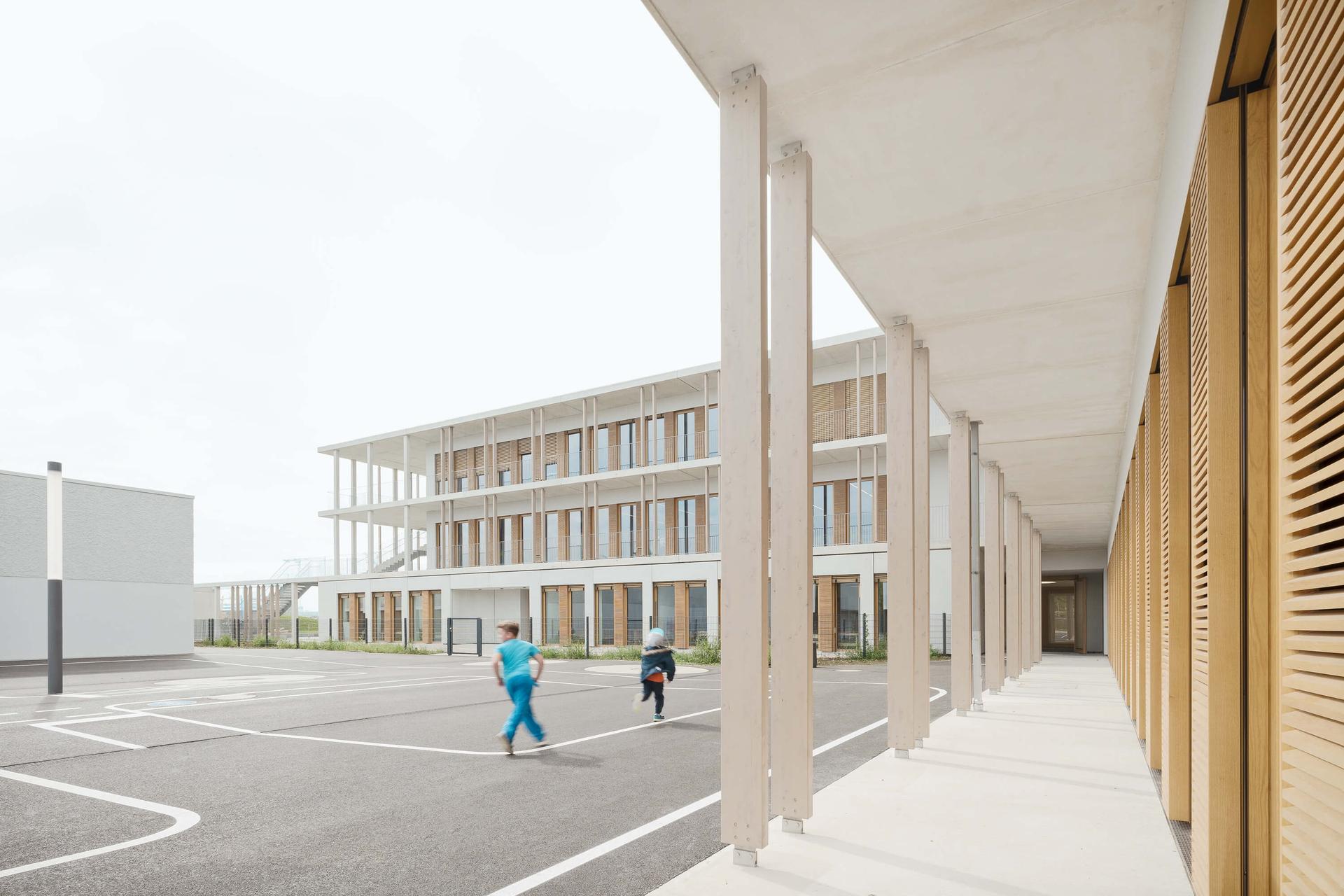 Four primary schools in modular design - image 2