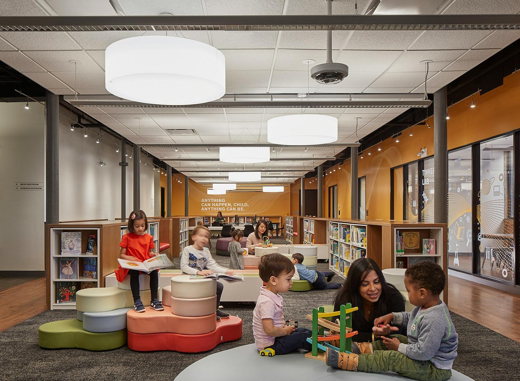 Chicago Public Library, West Loop Branch - image 9