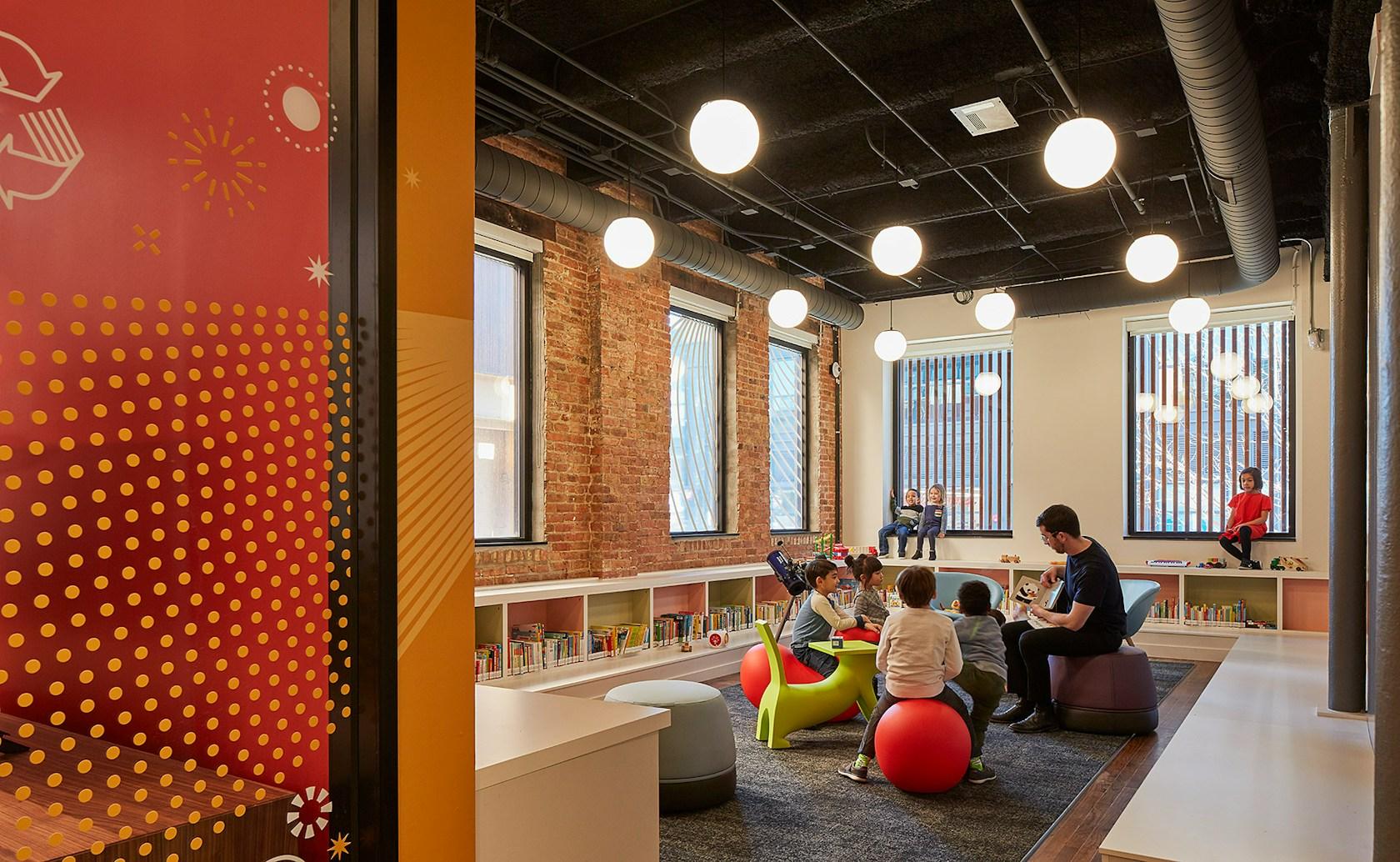 Chicago Public Library, West Loop Branch - image 10