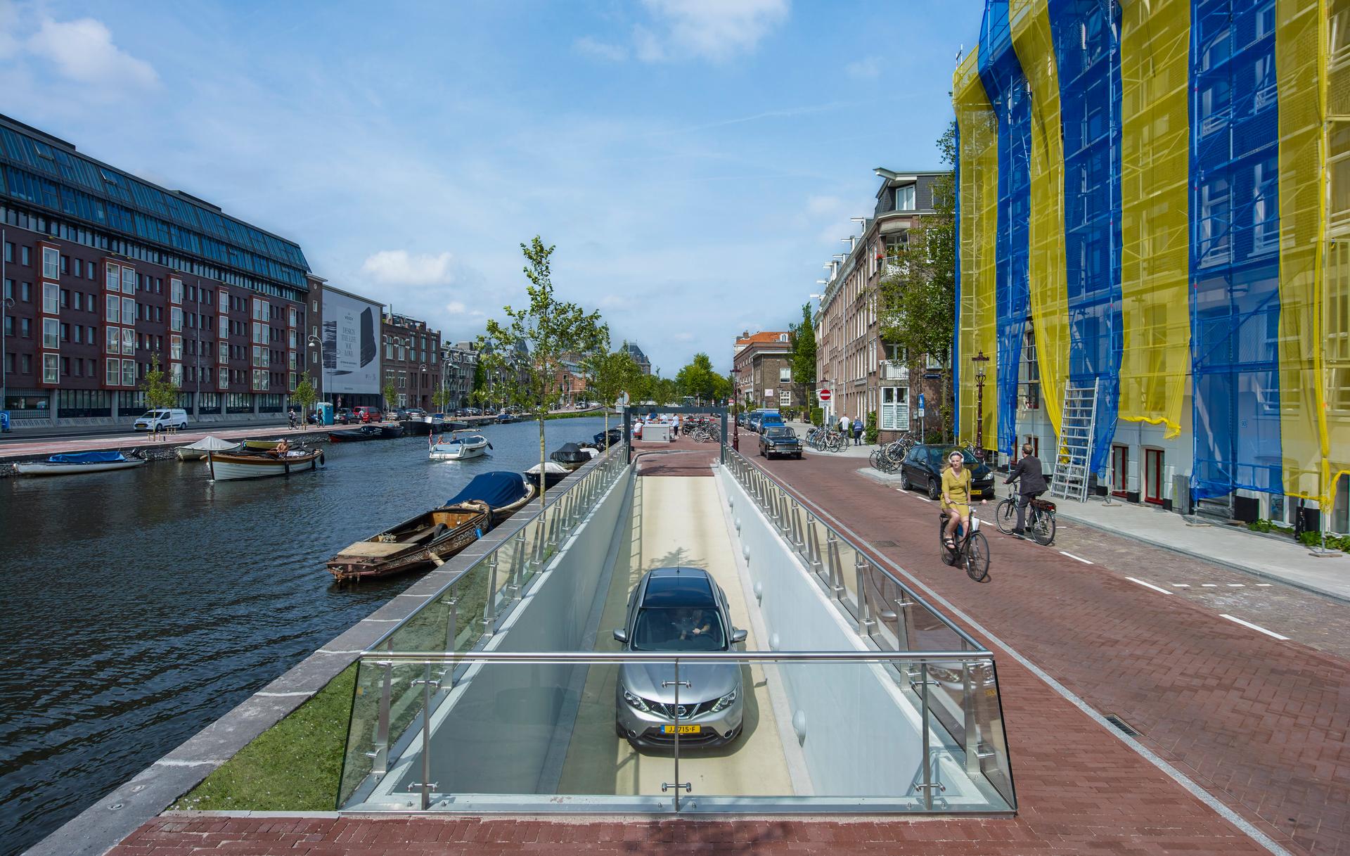 Albert Cuyp underwater parking garage, Amsterdam - image 11