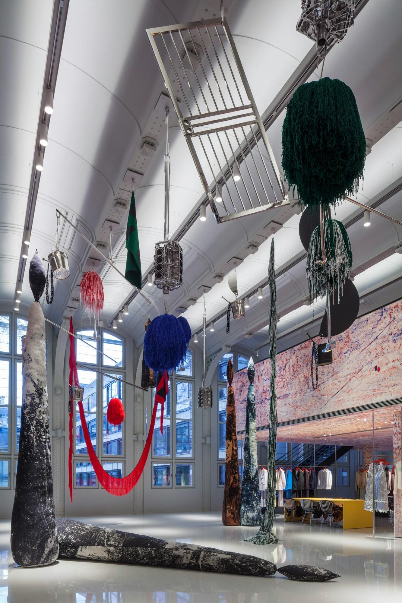 Calvin Klein Paris Headquarters - image 3