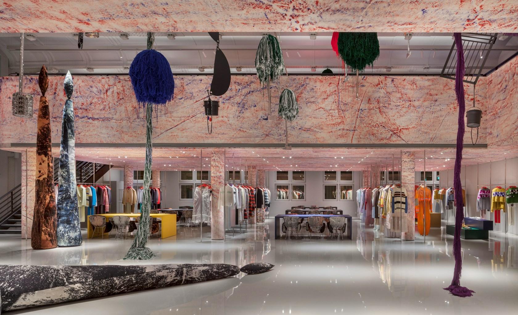 Calvin Klein Paris Headquarters - image 8