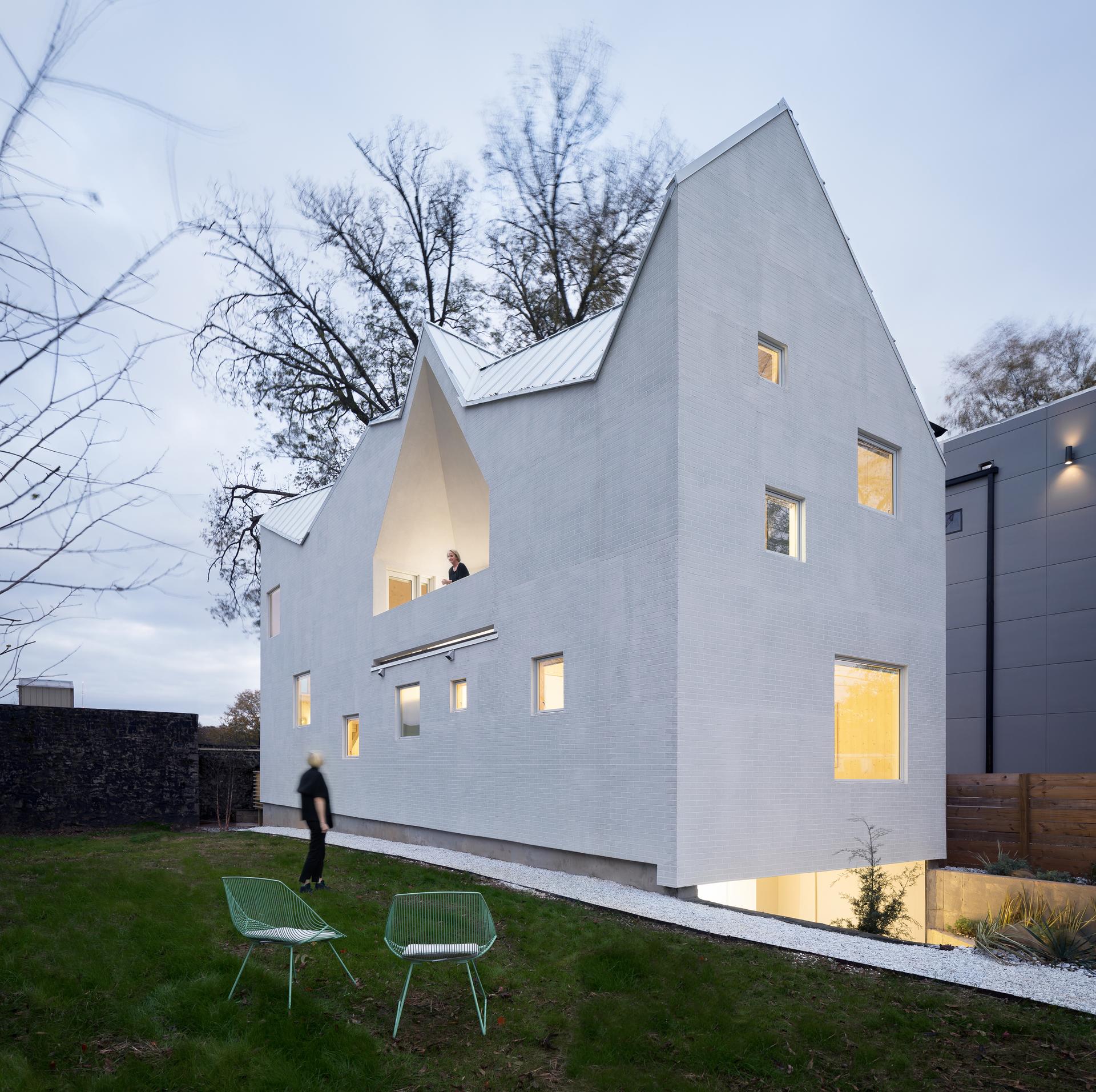 Haus Gables - image 2