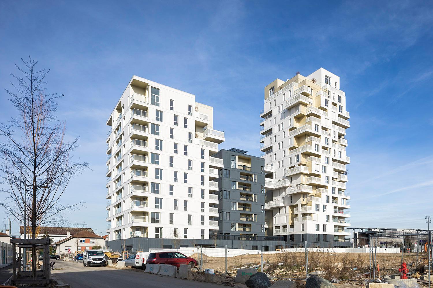 152 HOUSING UNITS - image 3