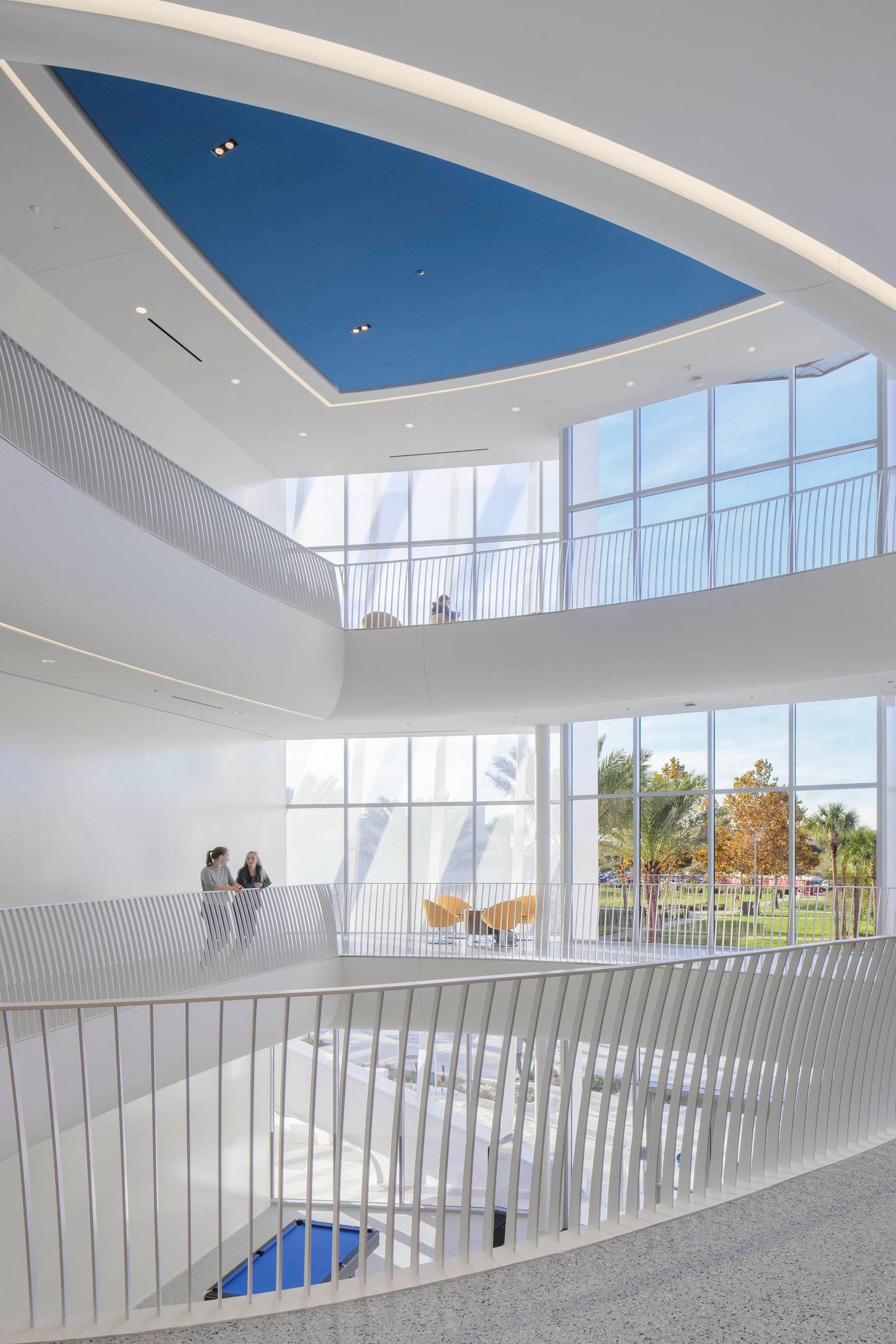 Mori Hosseini Student Union | Embry-Riddle Aeronautical University - image 10