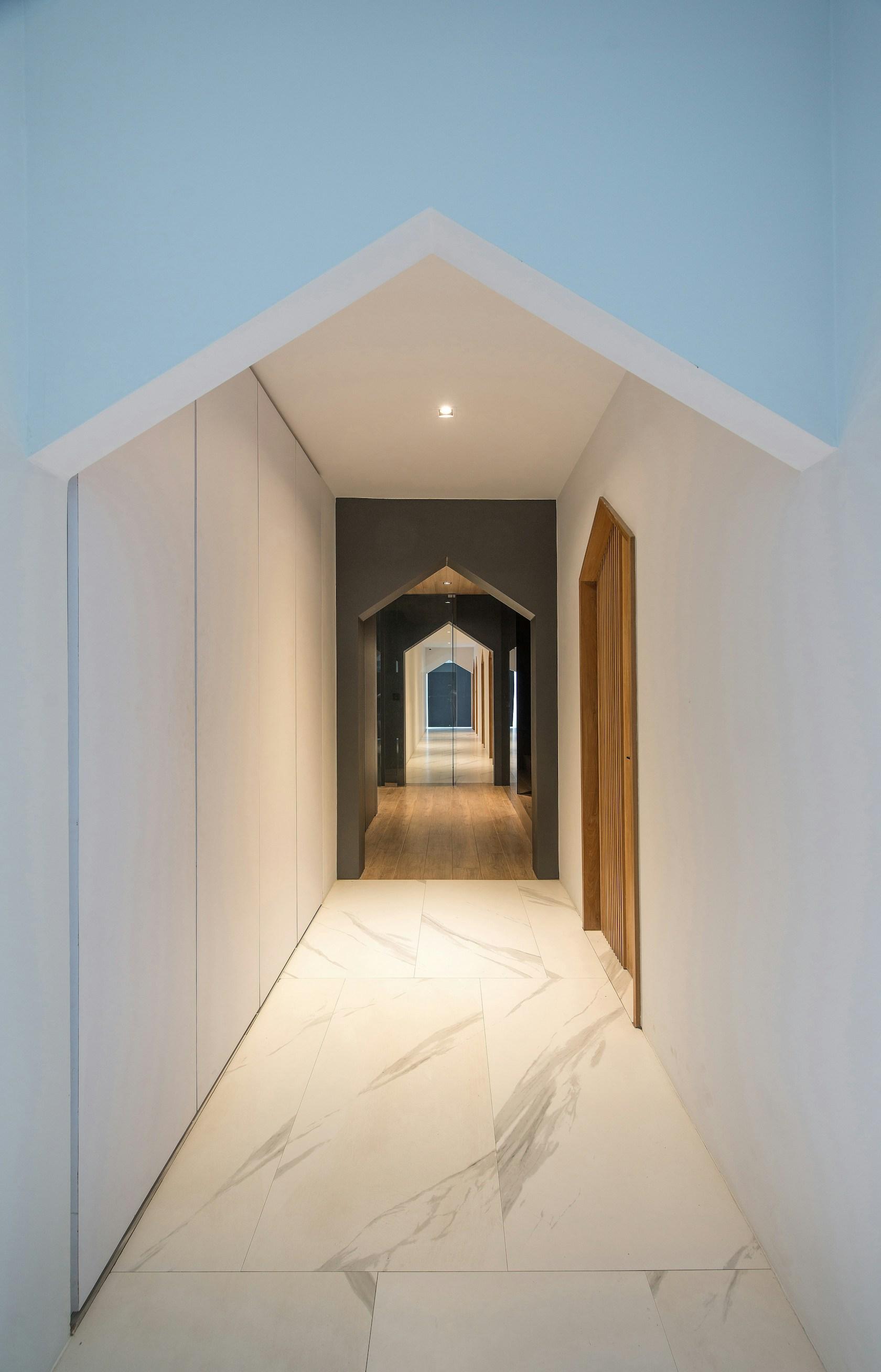 HACHI SERVICED APARTMENT - image 9