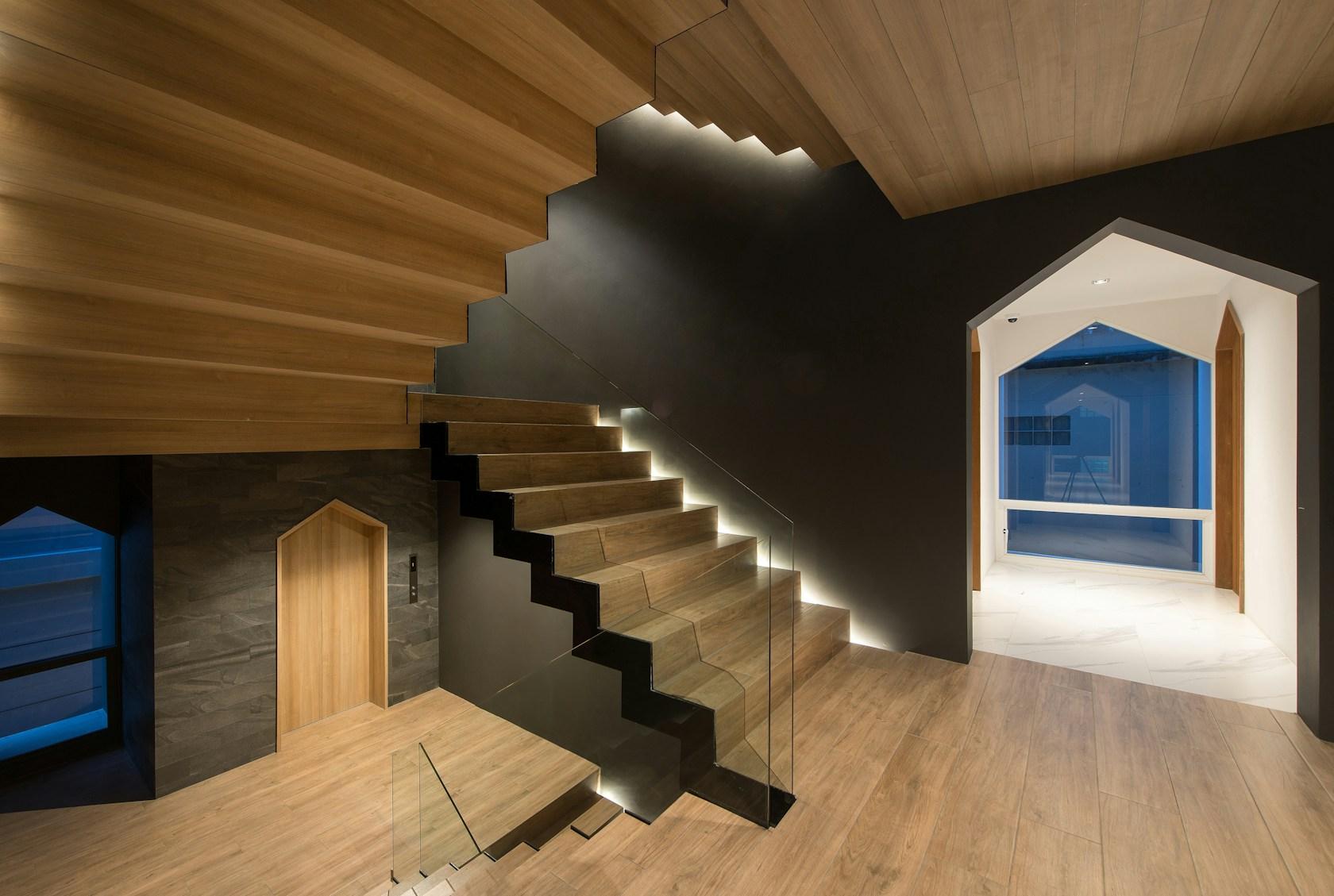 HACHI SERVICED APARTMENT - image 11