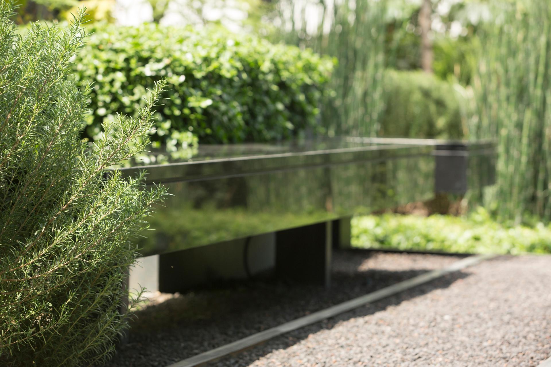 roof garden for a sculpture in Santa Fe, México City - image 13