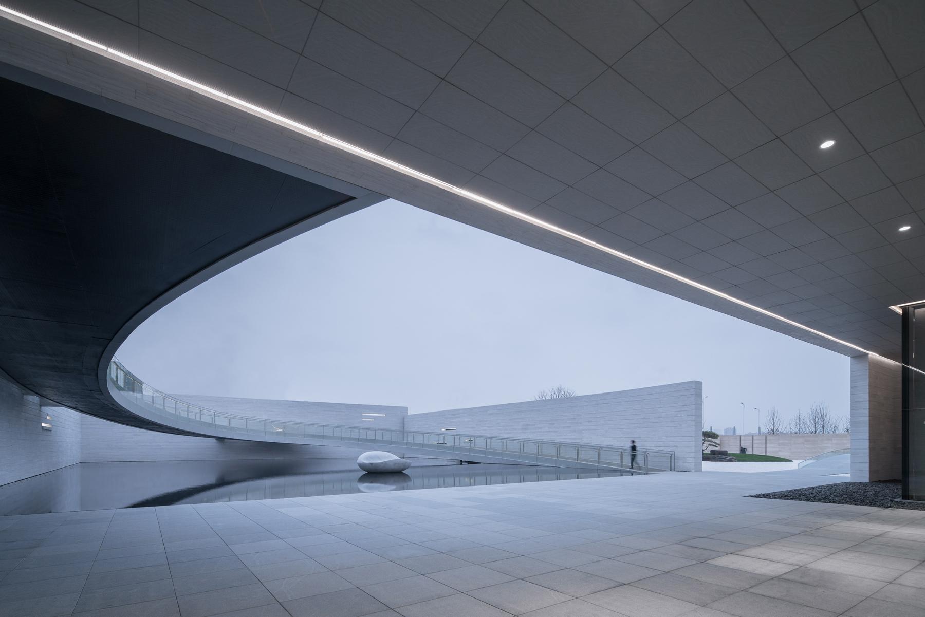Waterfront Art Gallery - image 10