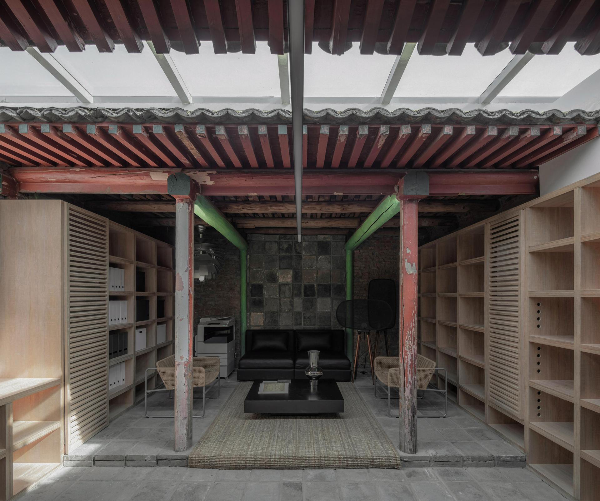 COLUMN HOUSE - image 5