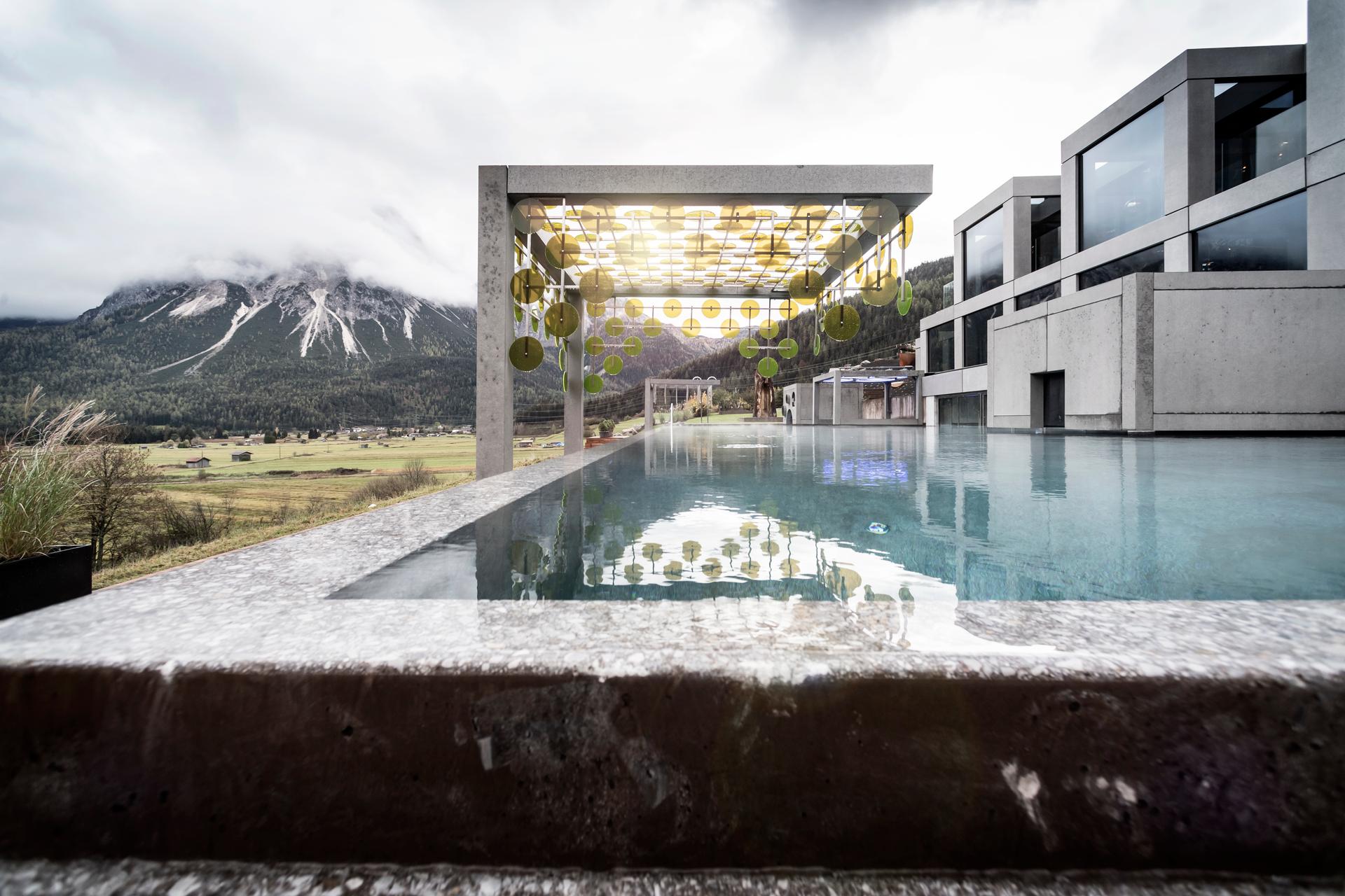Mohrlife: The theatrical spa - image 2