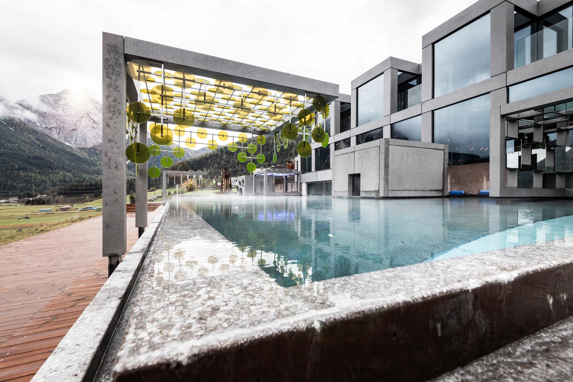 Mohrlife: The theatrical spa - image 7