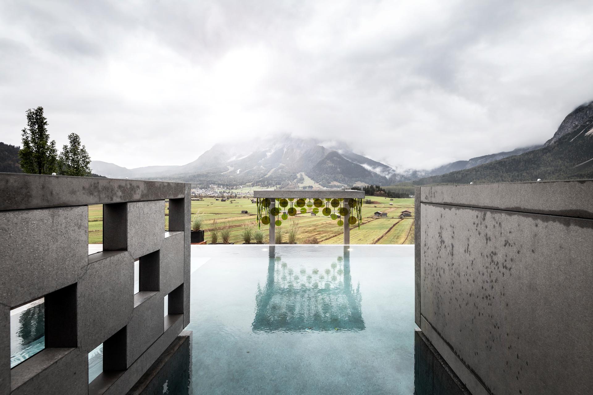 Mohrlife: The theatrical spa - image 8