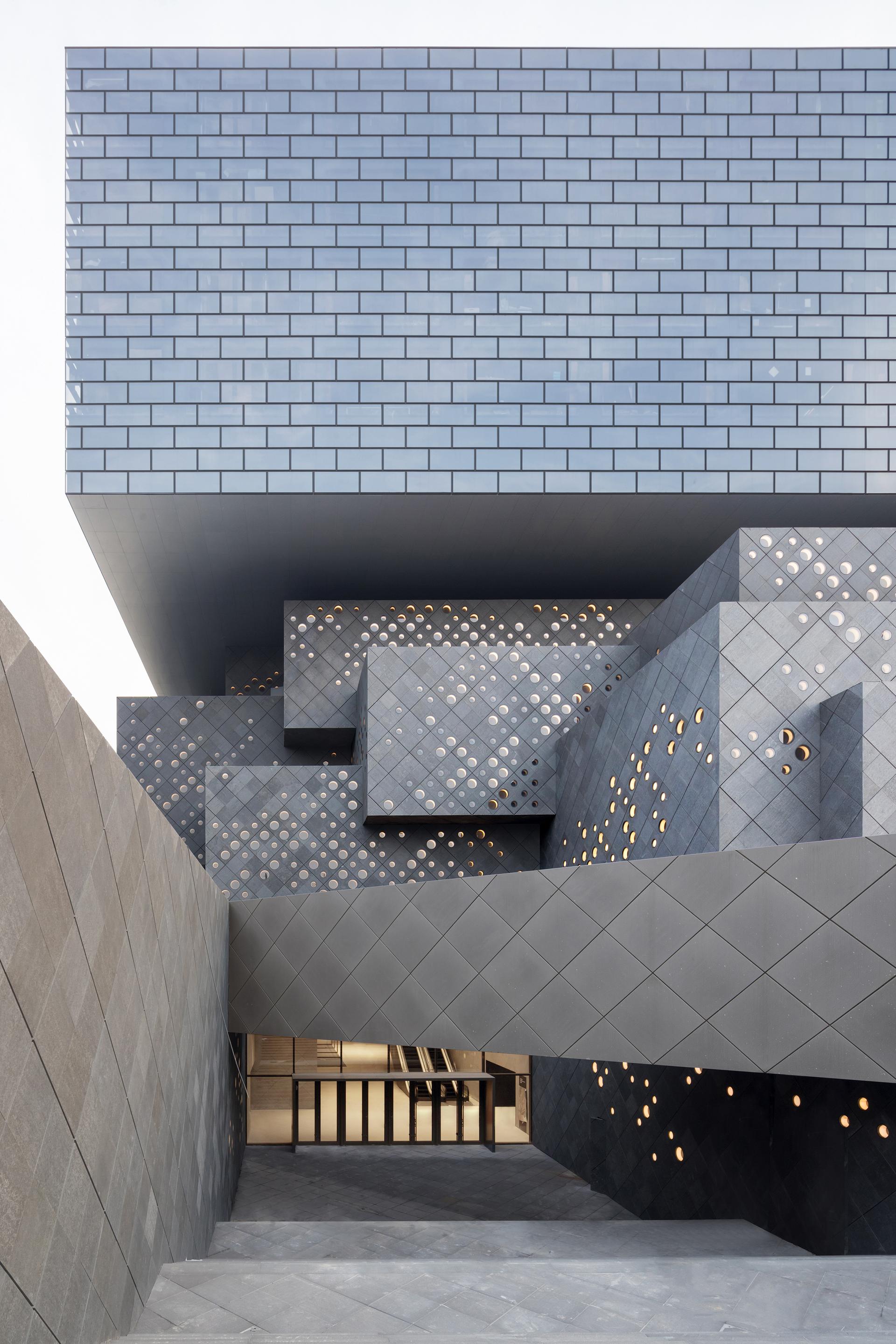 Guardian Art Center - image 3