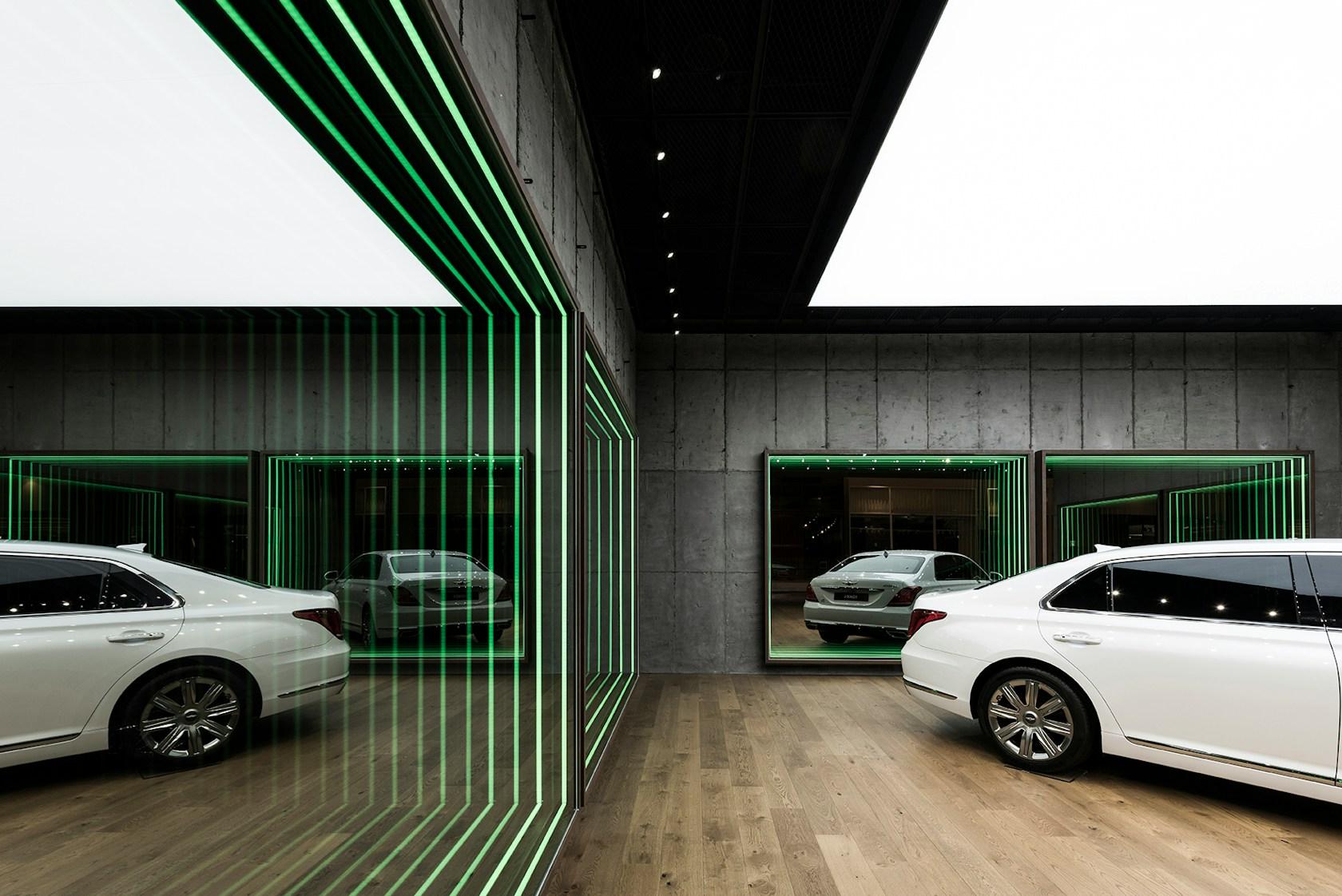 GENESIS STUDIO - image 8