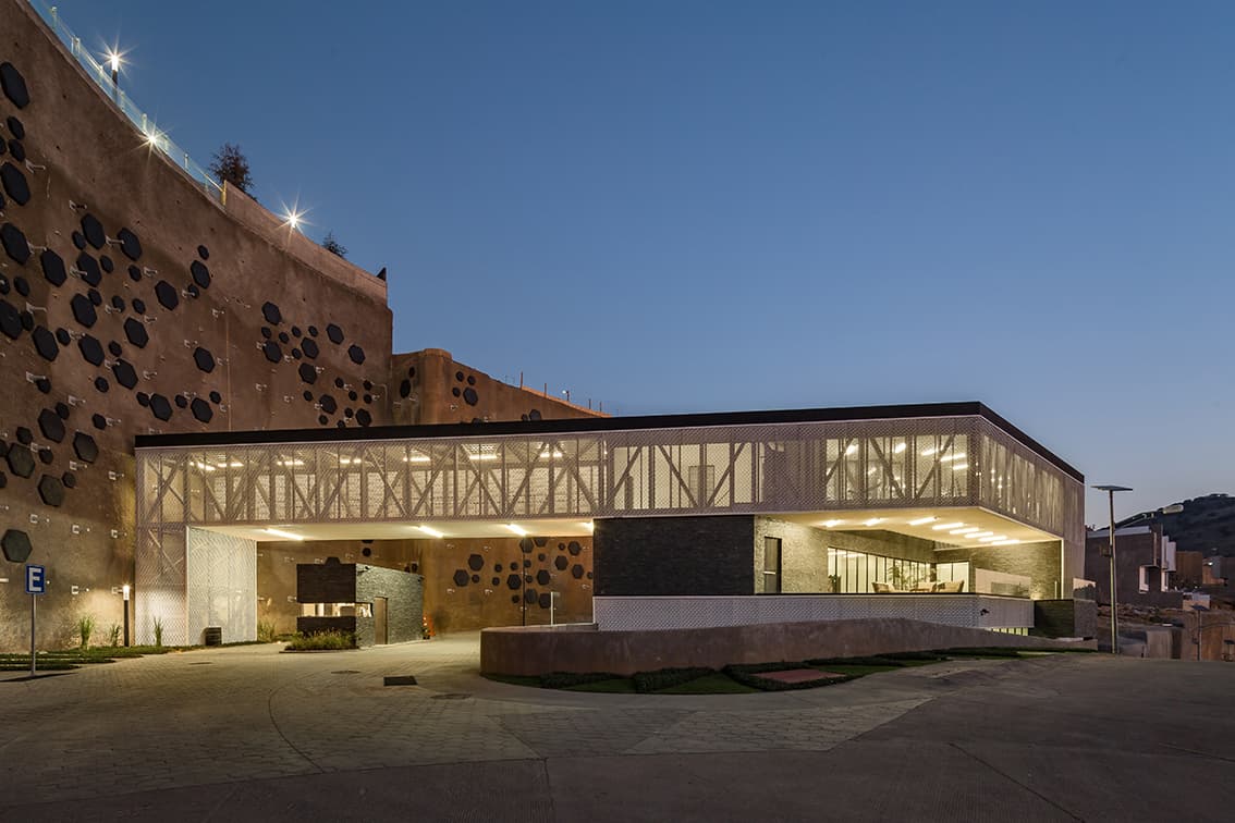 Moncayo Club House - image 9