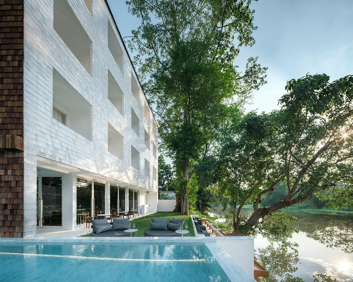 Little Shelter Hotel - image 2