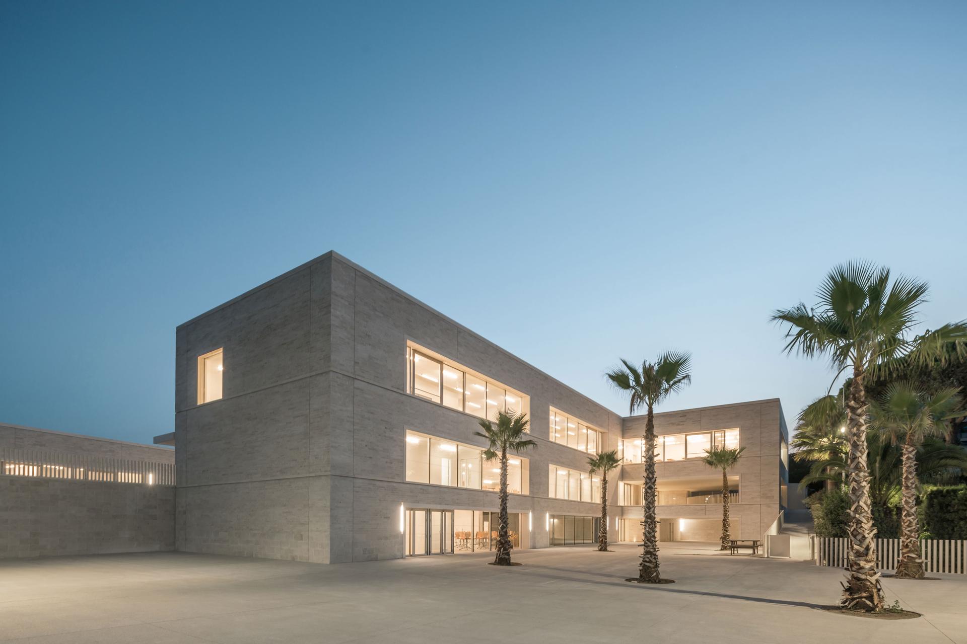Ecole Communale Jacqueline de Romilly - image 2