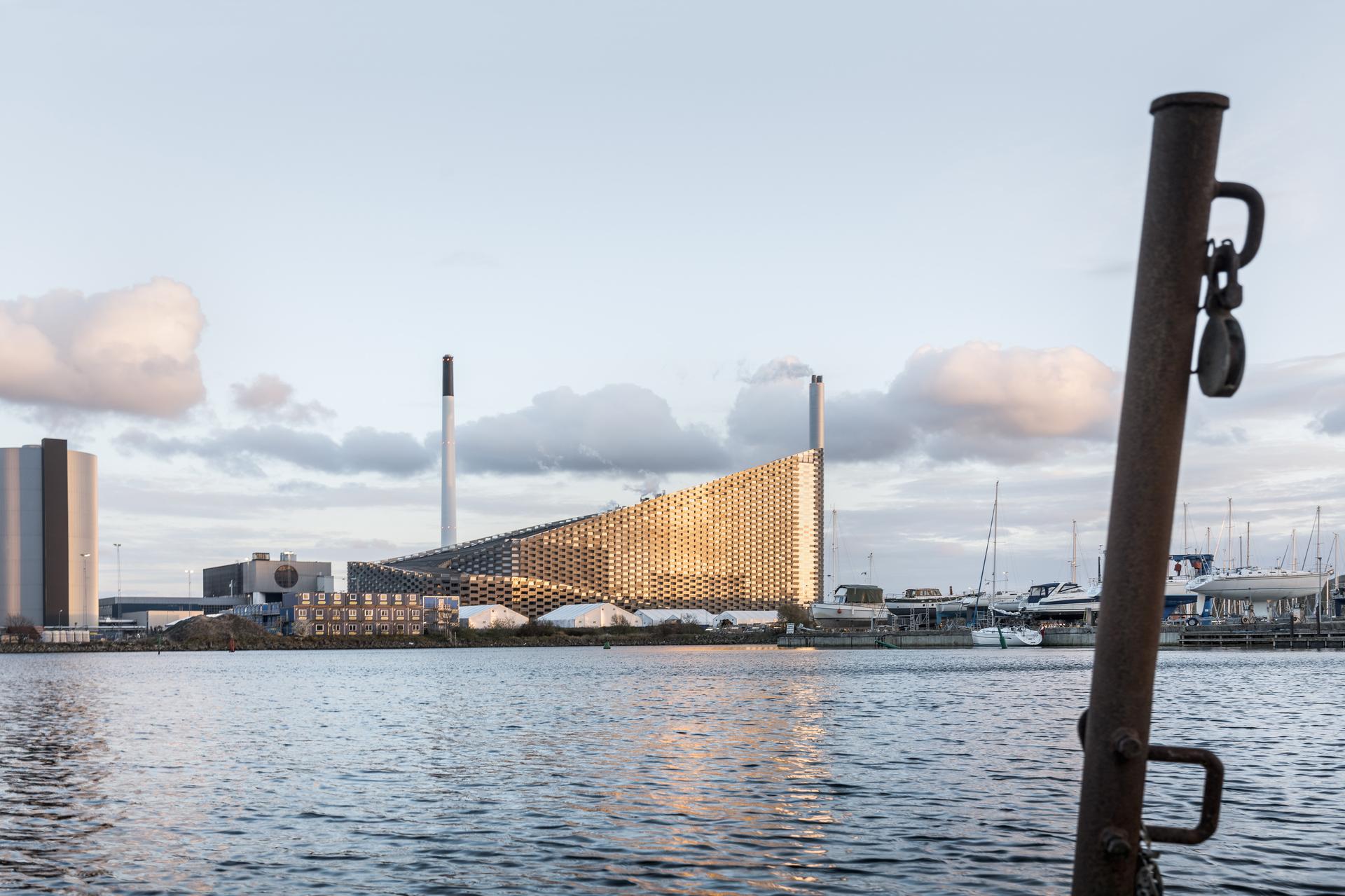 Amagerforbrændingen Waste to Energy Plant - image 2