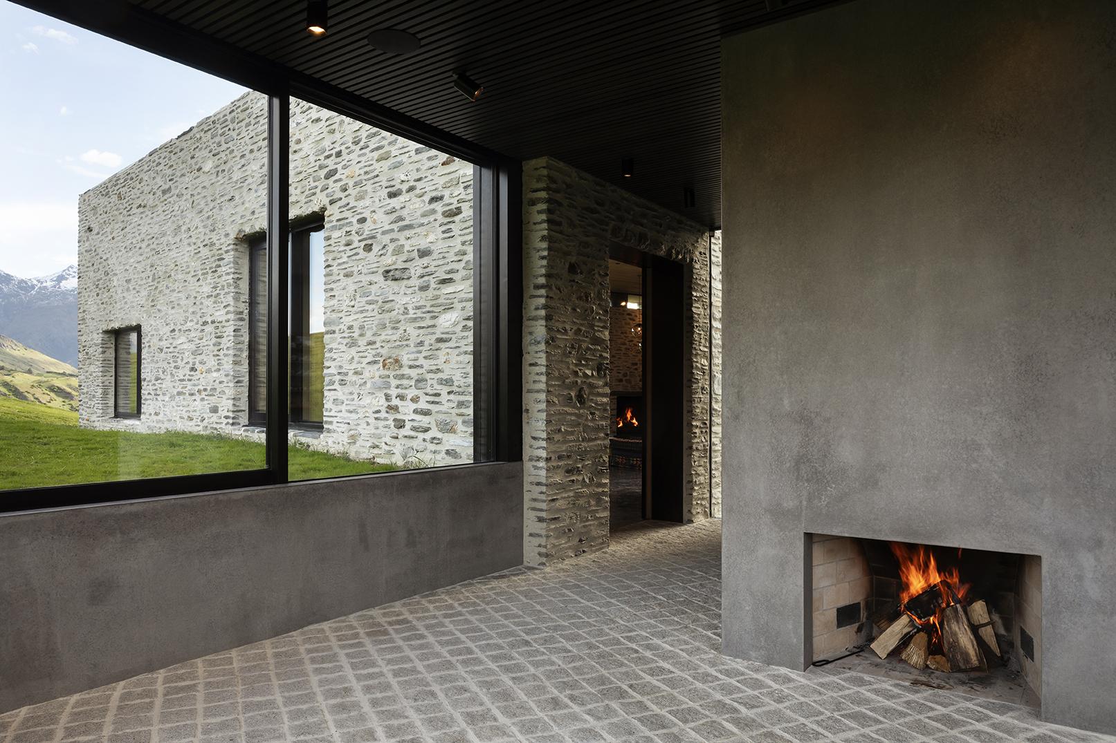 ARROWTOWN HOUSE - image 4
