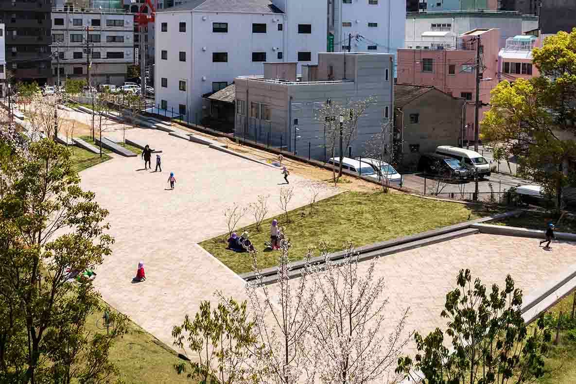 Tocotocodandan: flood defence as waterfront public space - image 5