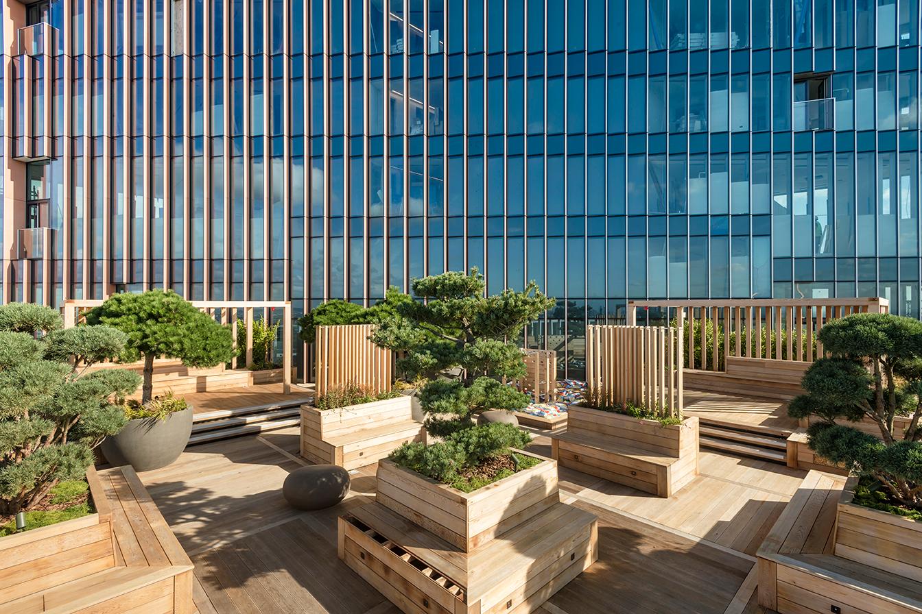 Manhattan Loft Gardens - image 4