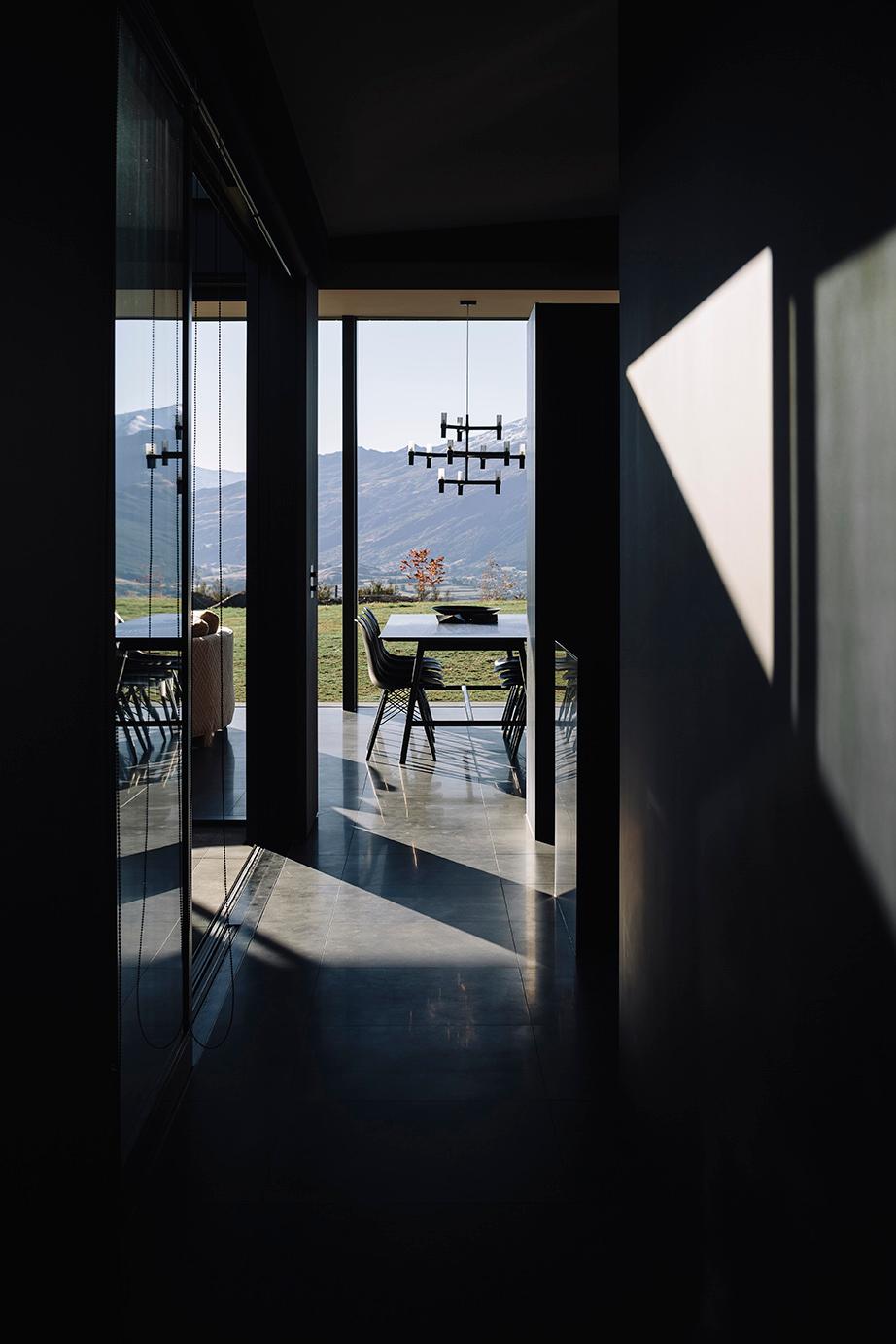 Alpine Terrace House - image 8