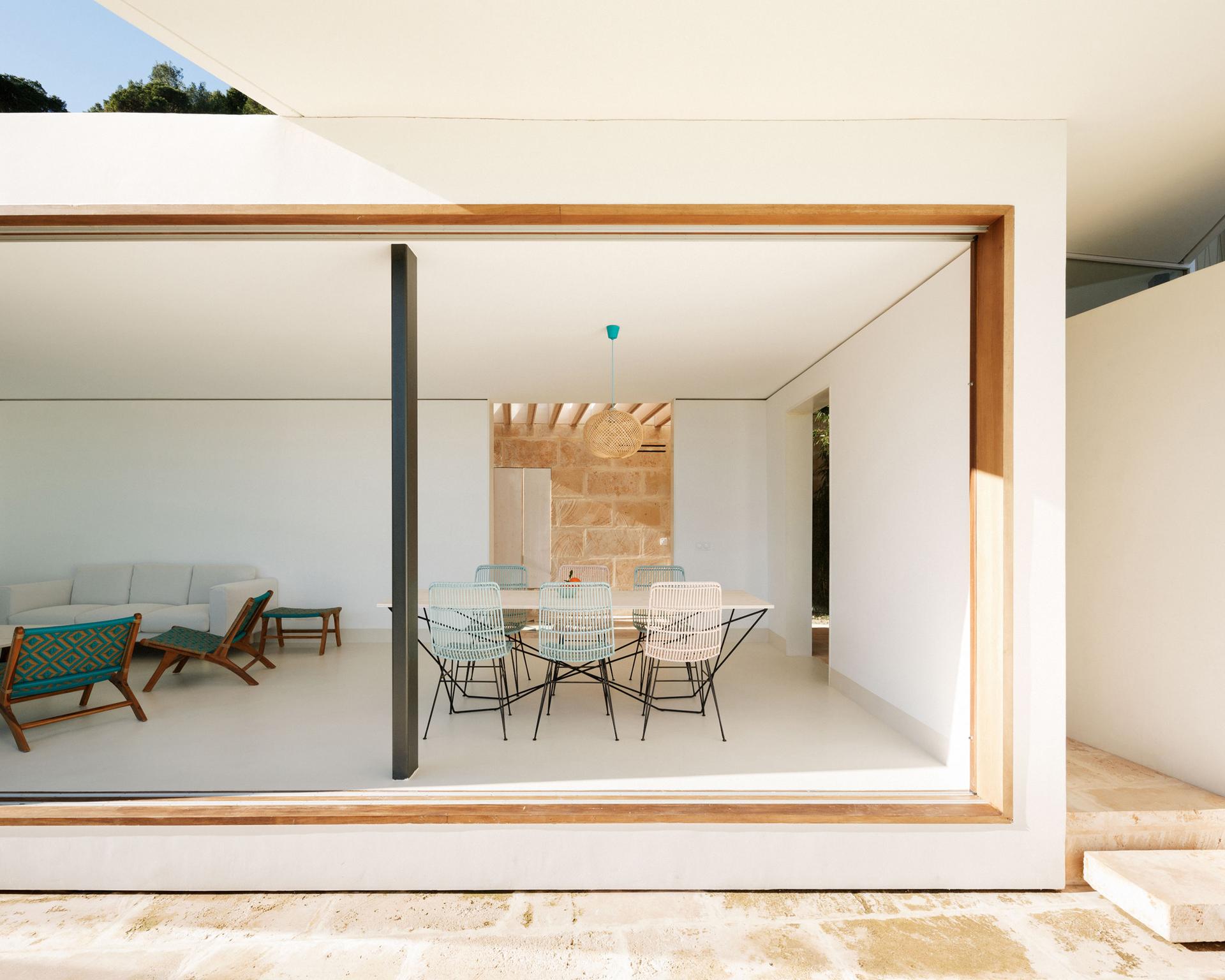 Private House "Can Canyís" - image 8