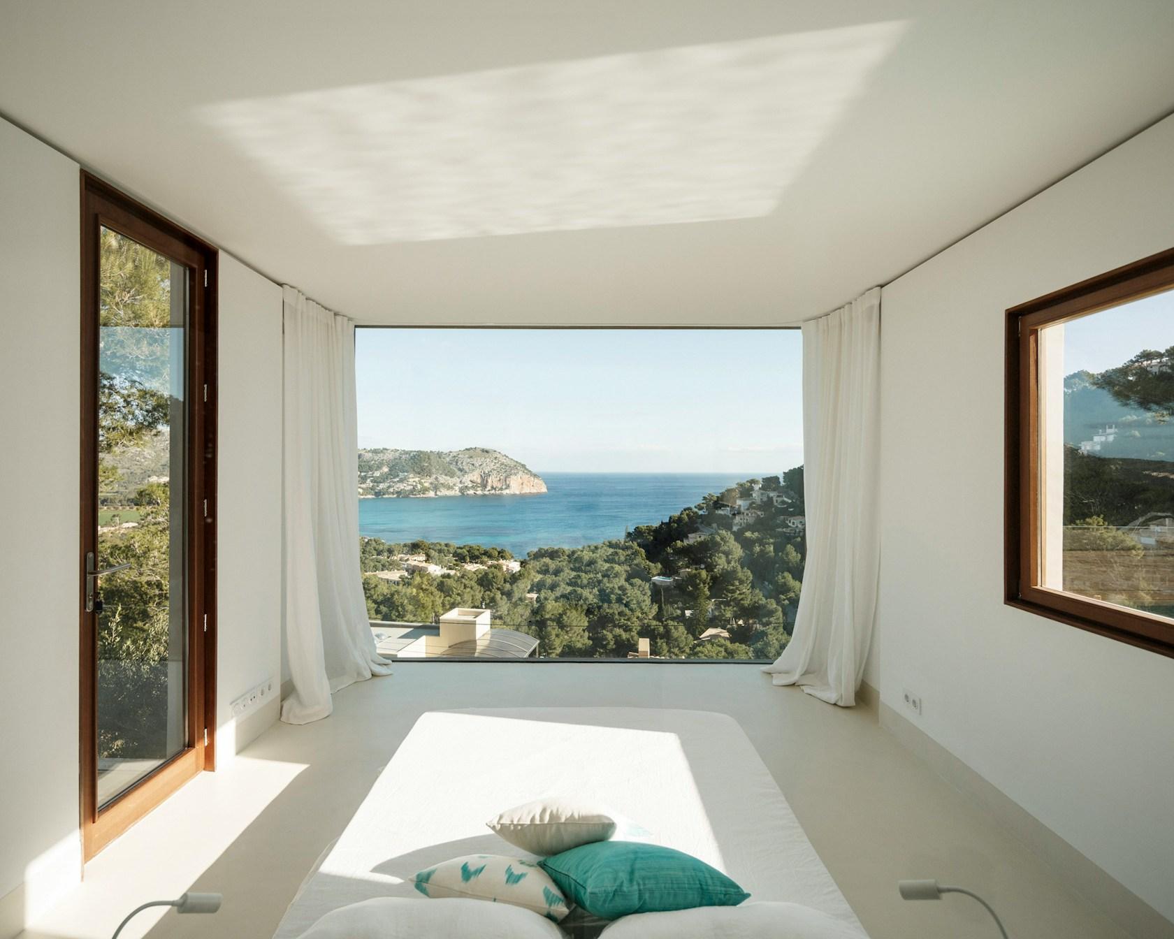 Private House "Can Canyís" - image 9