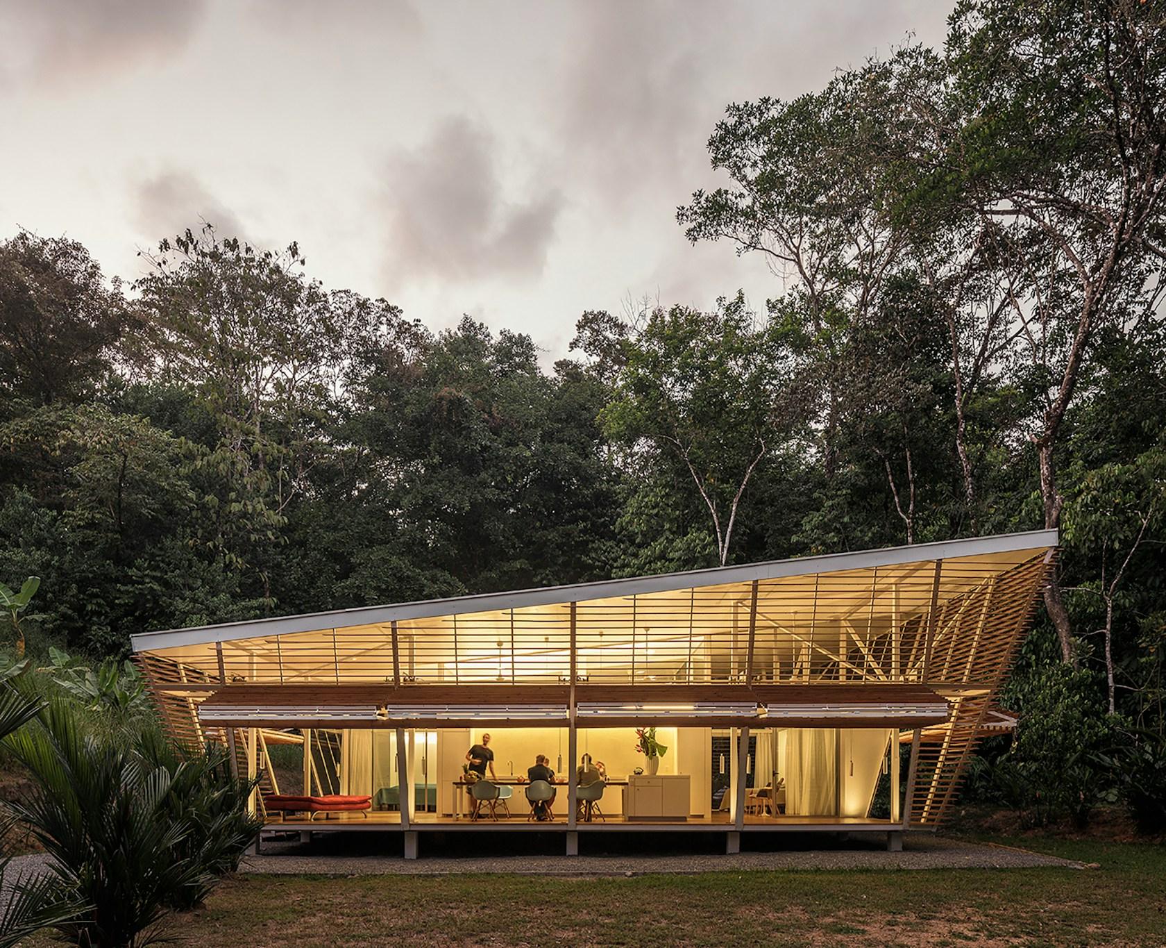 No Footprint House (NFH)