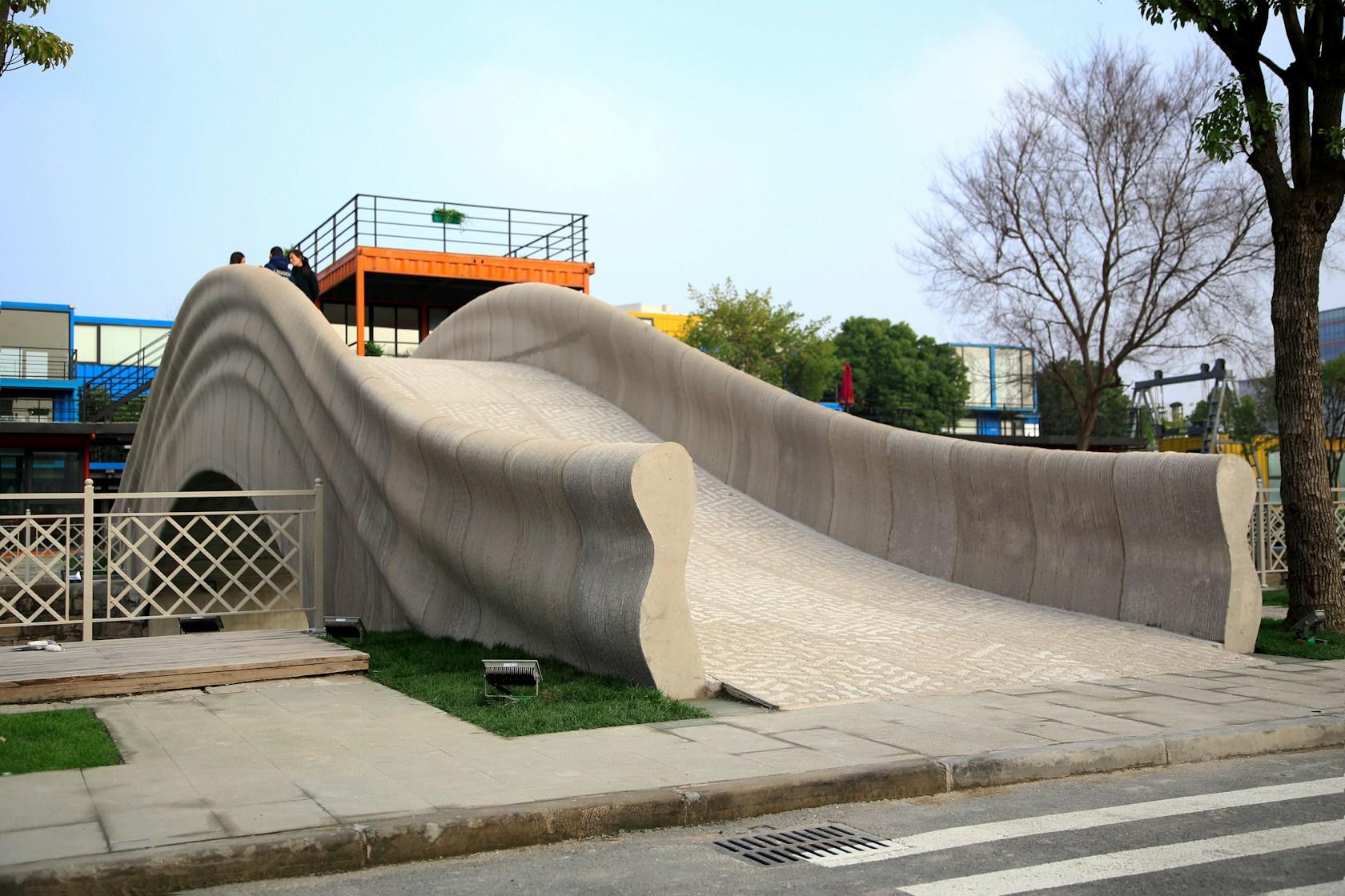 3D Printed Pedestrian Bridge - image 2